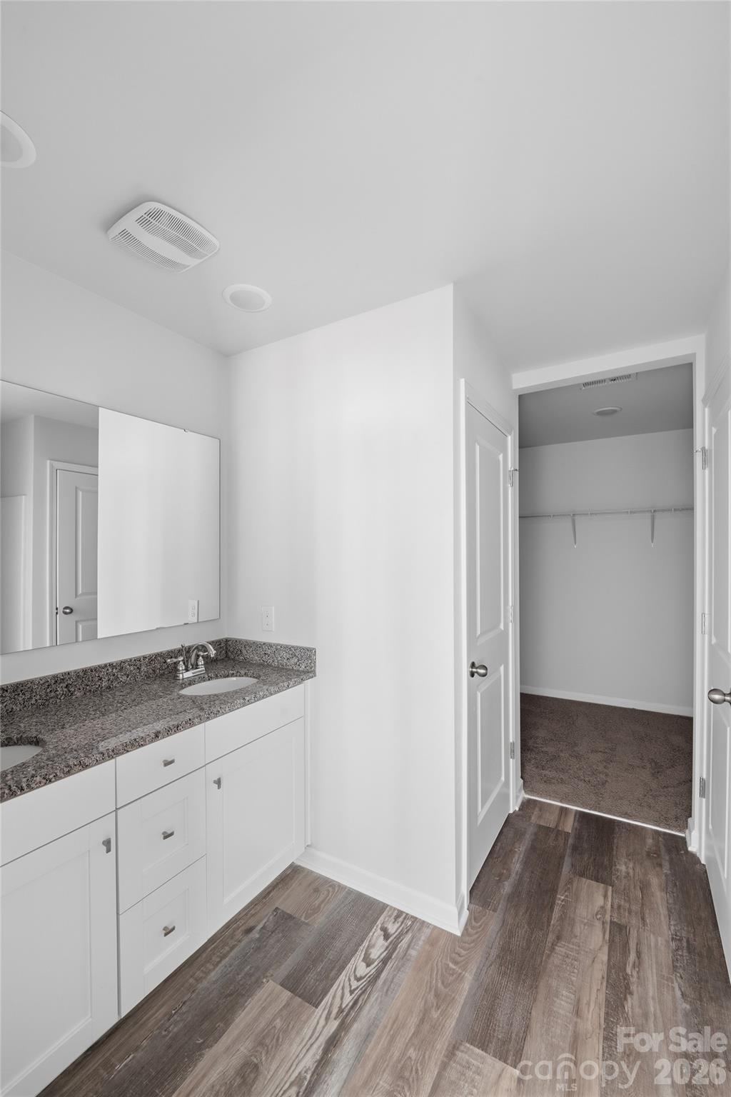 5145 Mark Drive NE — Hickory