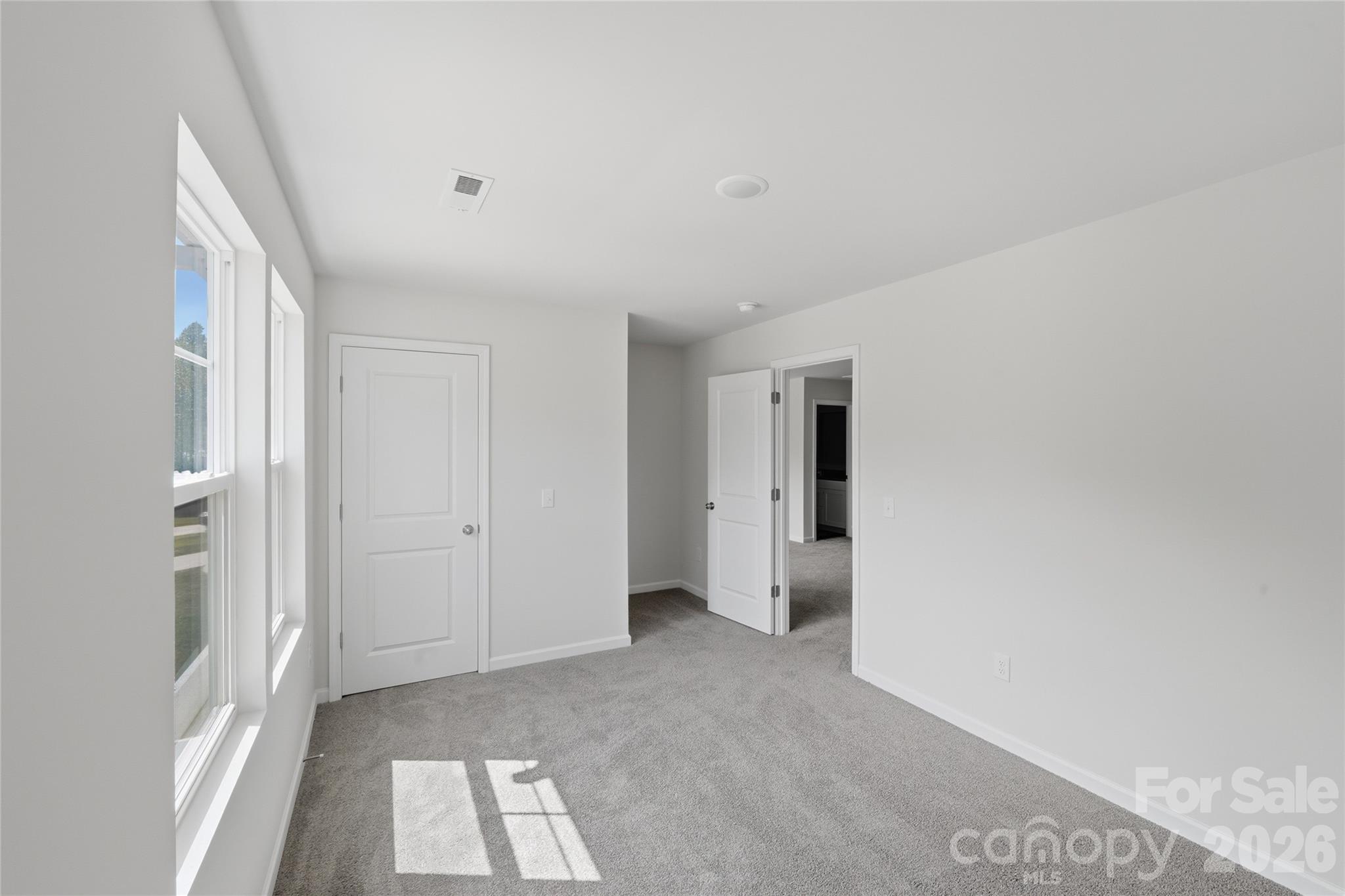 5145 Mark Drive NE — Hickory