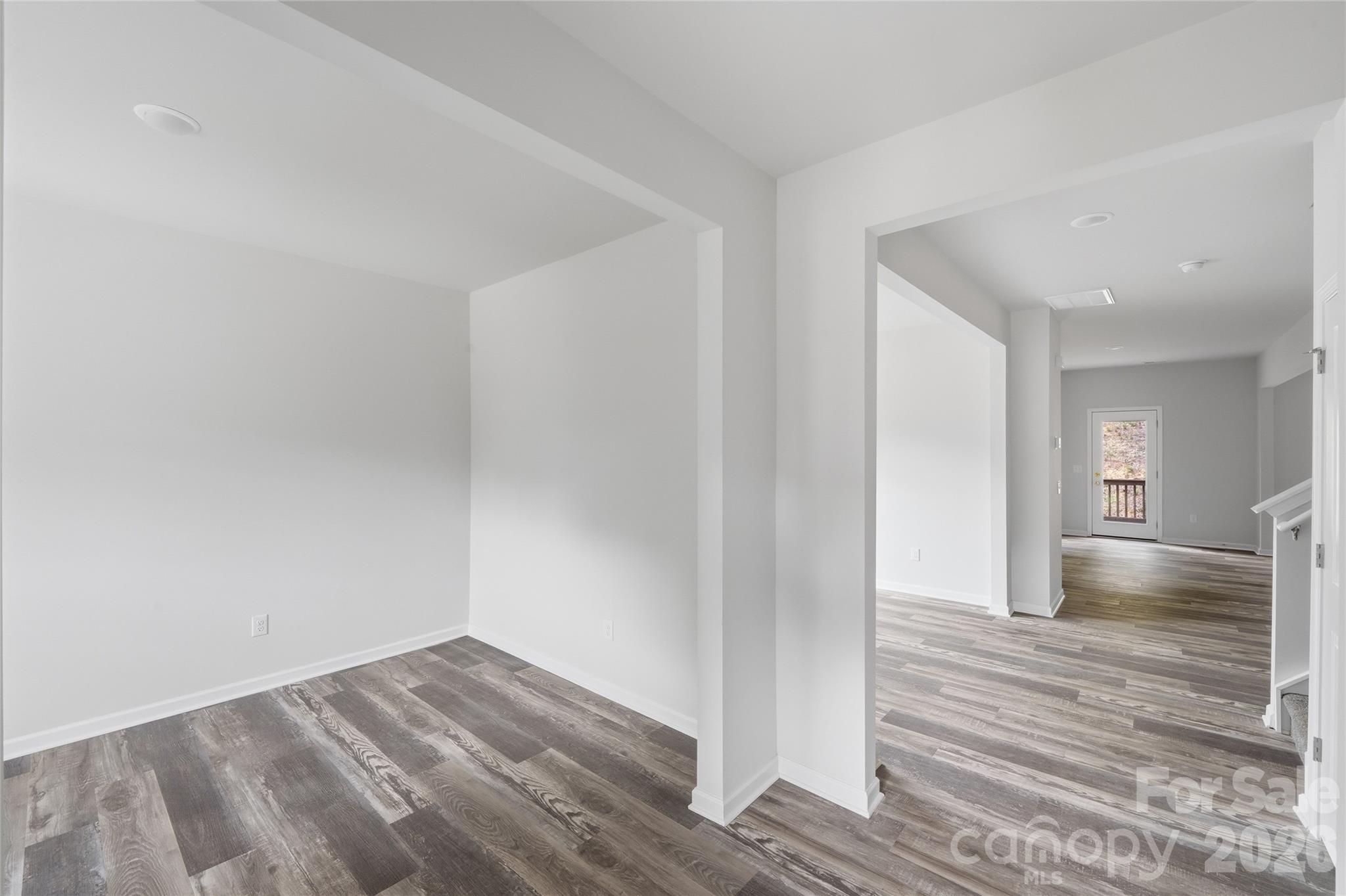 5145 Mark Drive NE — Hickory