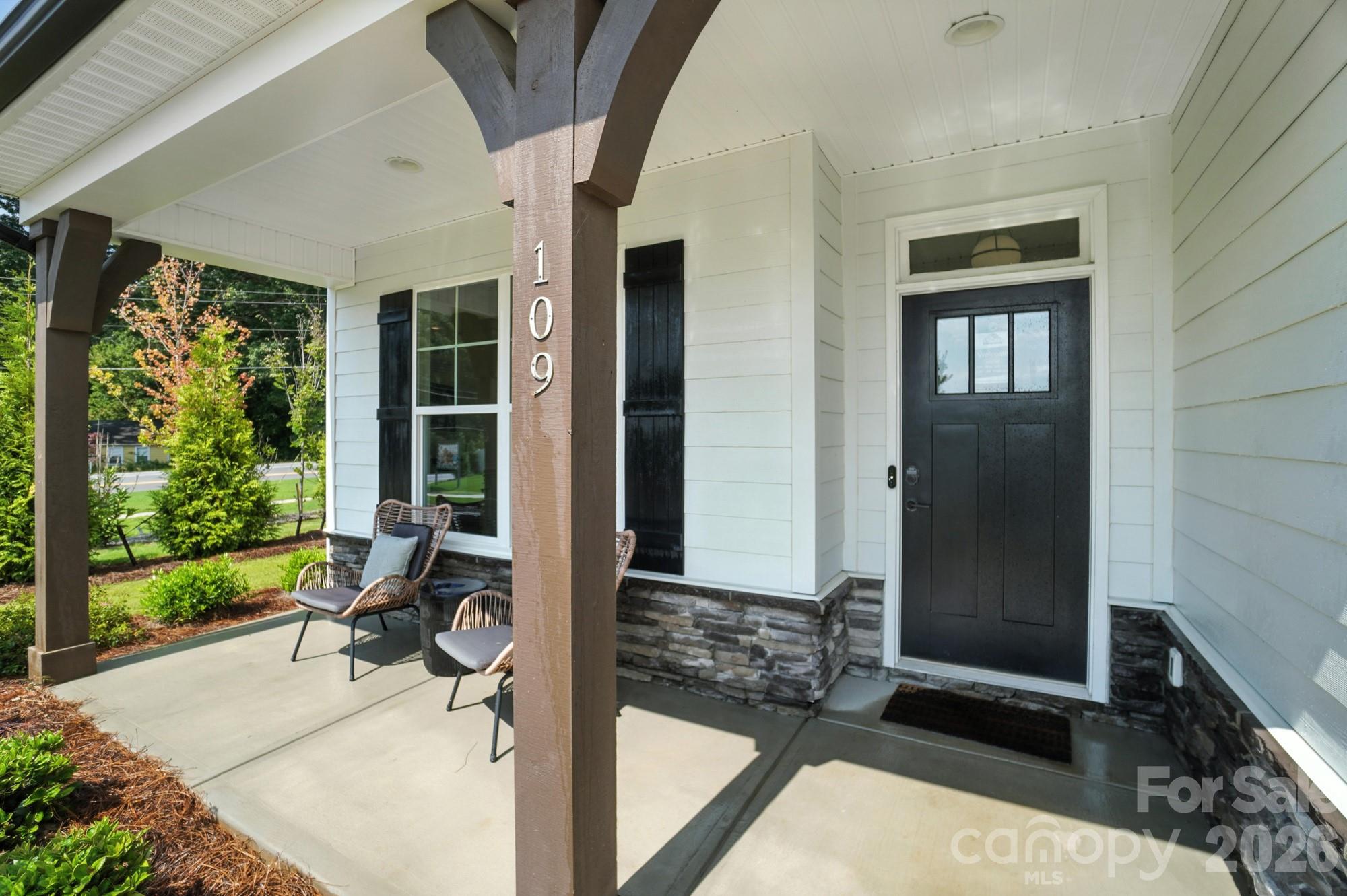 109 Summerhill Drive — Mooresville