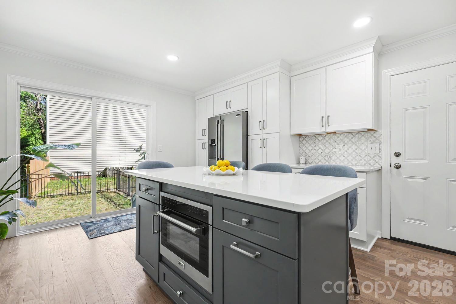 12227 Provincetowne Drive — Charlotte