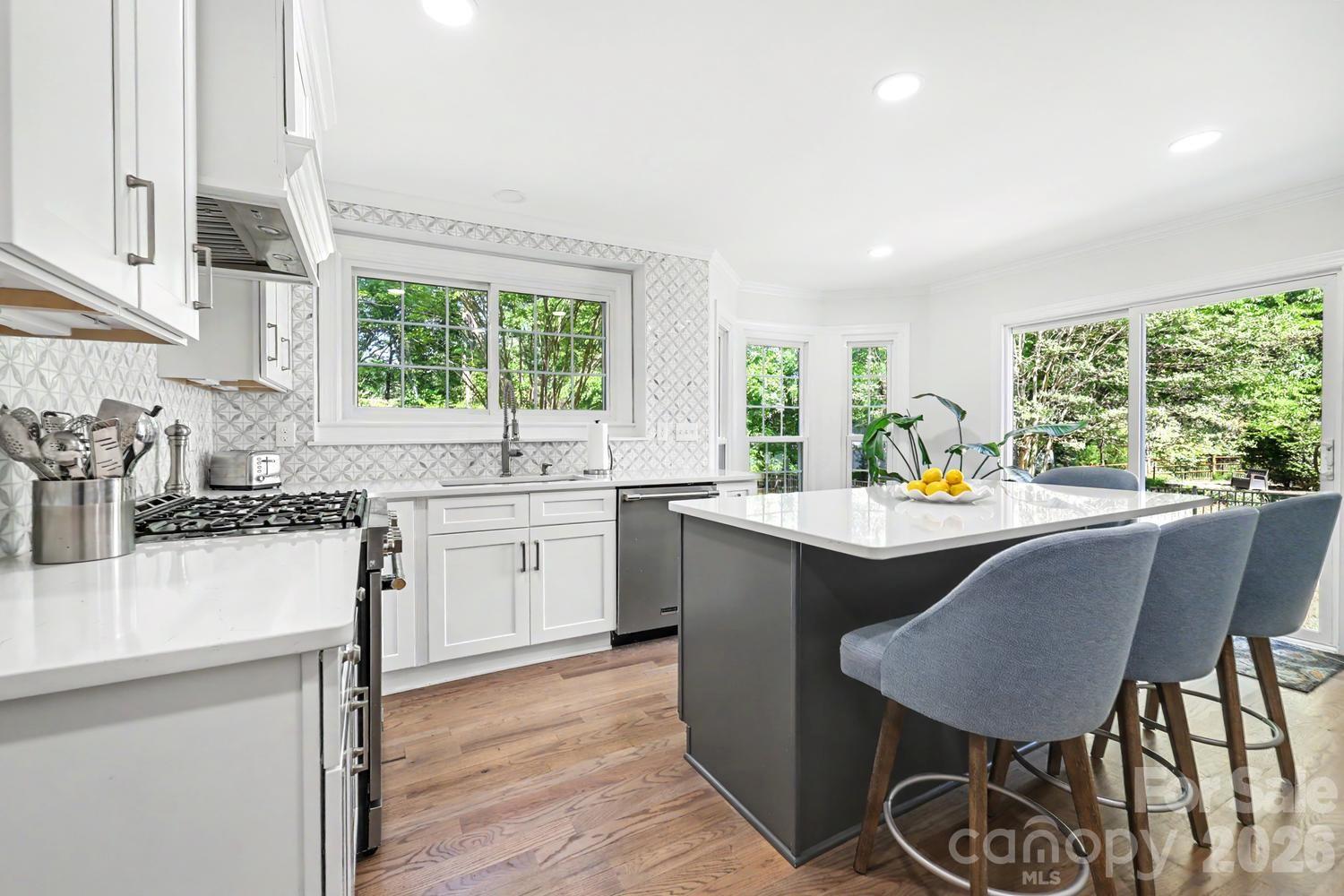 12227 Provincetowne Drive — Charlotte