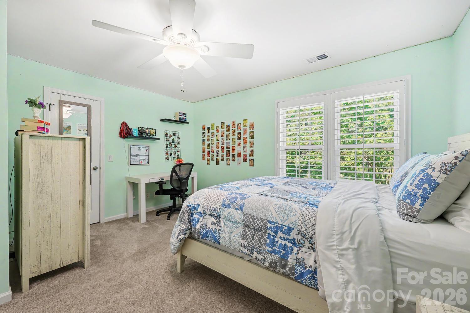 12227 Provincetowne Drive — Charlotte