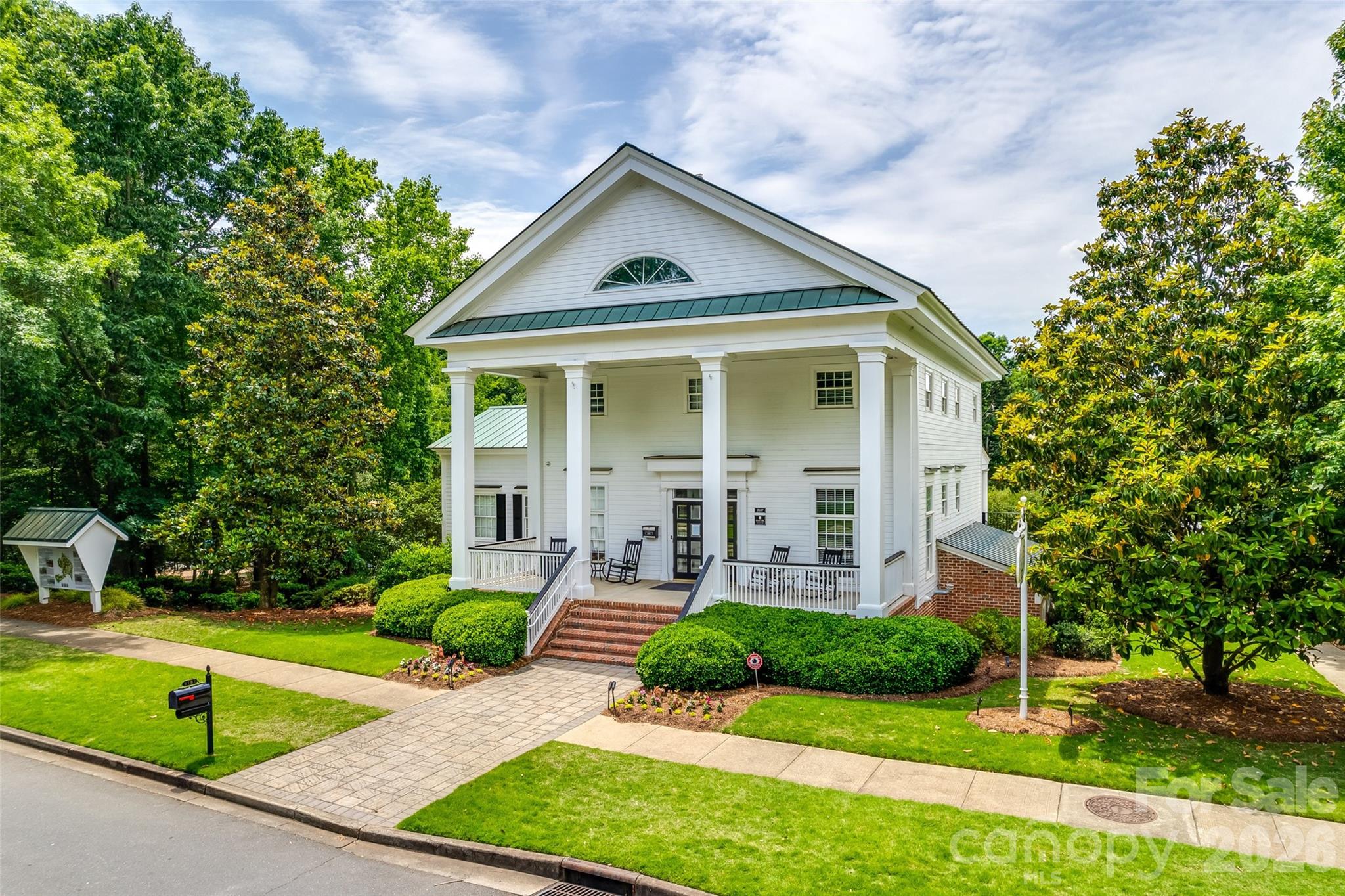 816 Victorian Way — Fort Mill