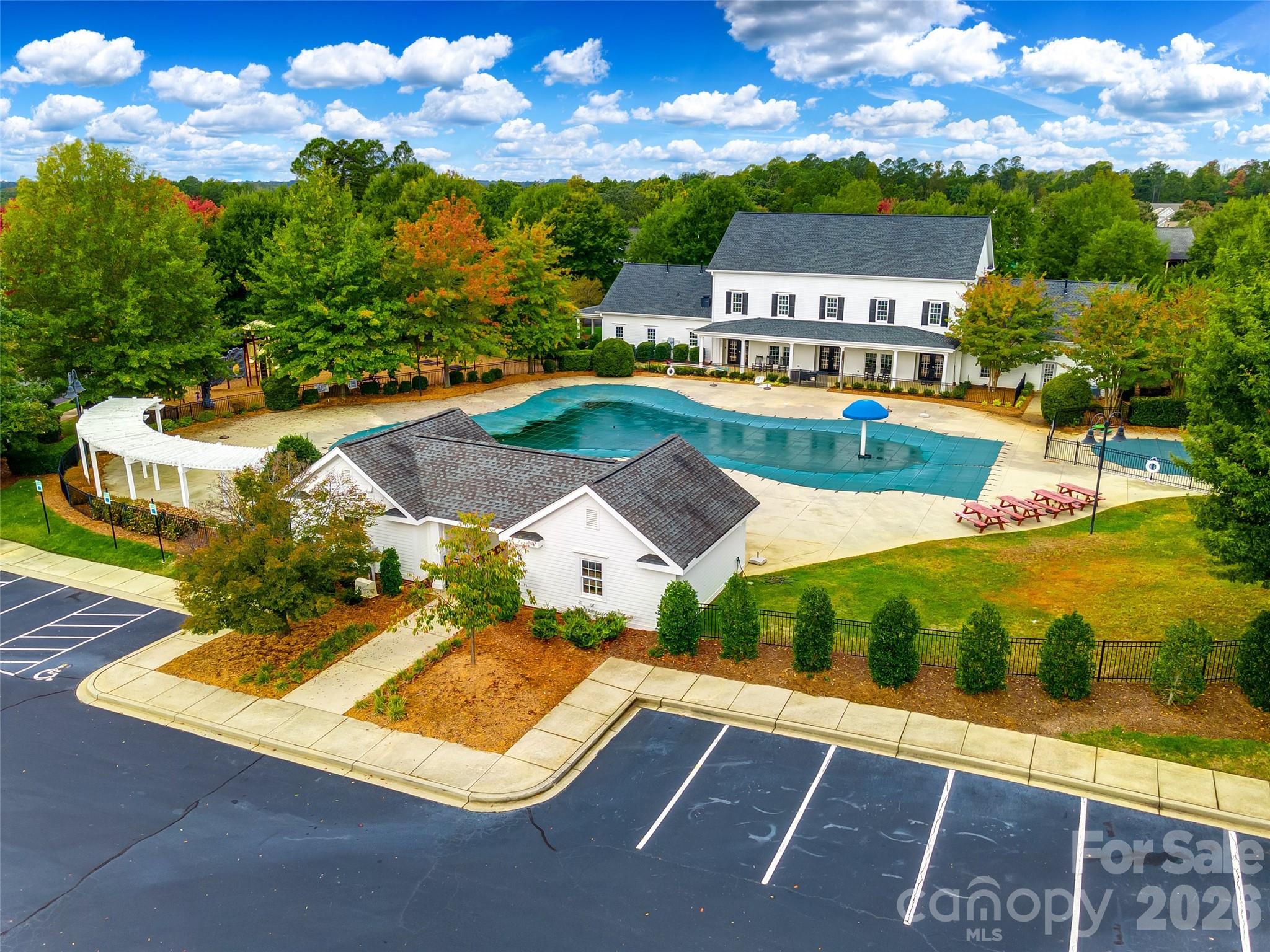 816 Victorian Way — Fort Mill