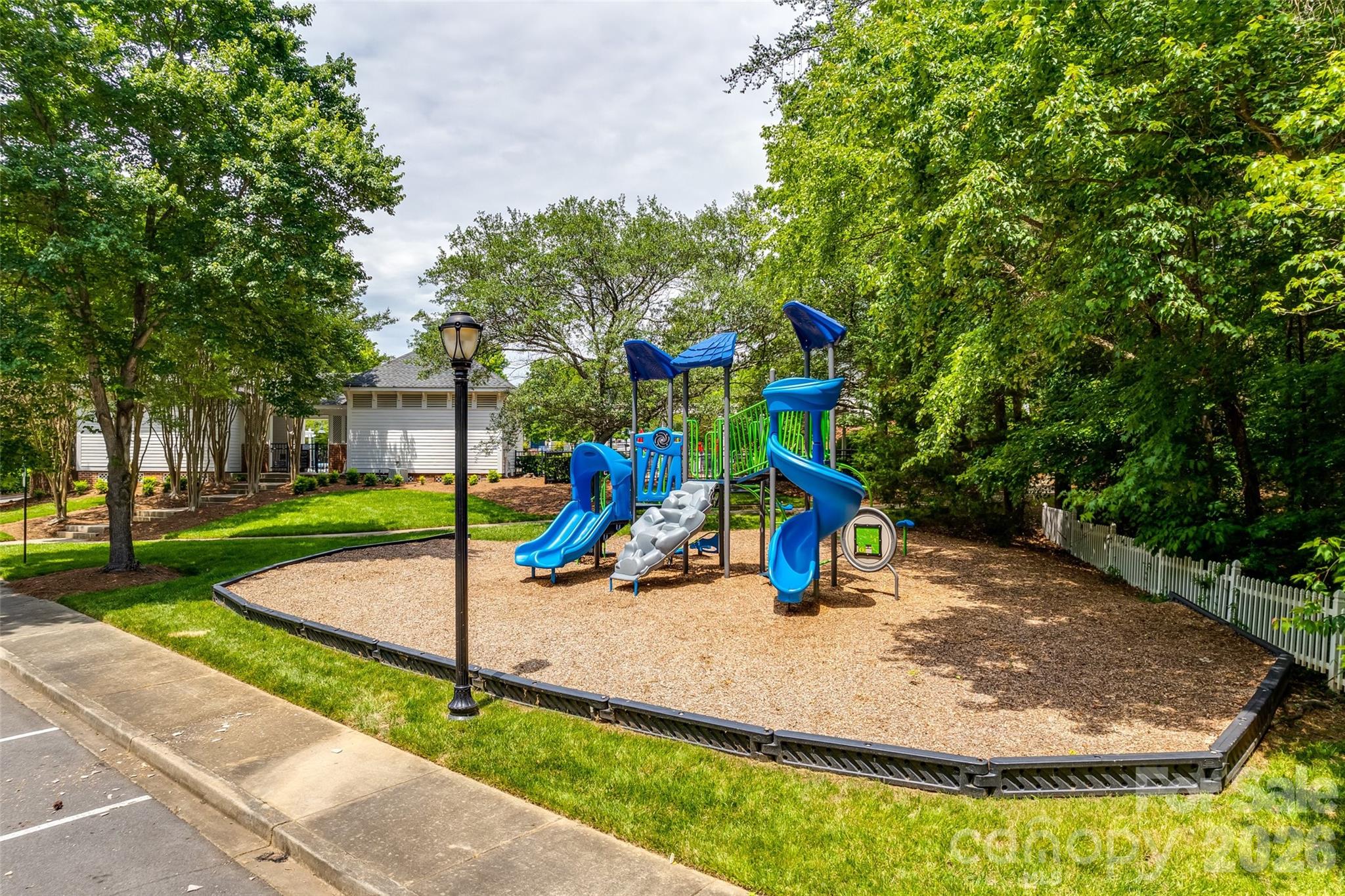 816 Victorian Way — Fort Mill