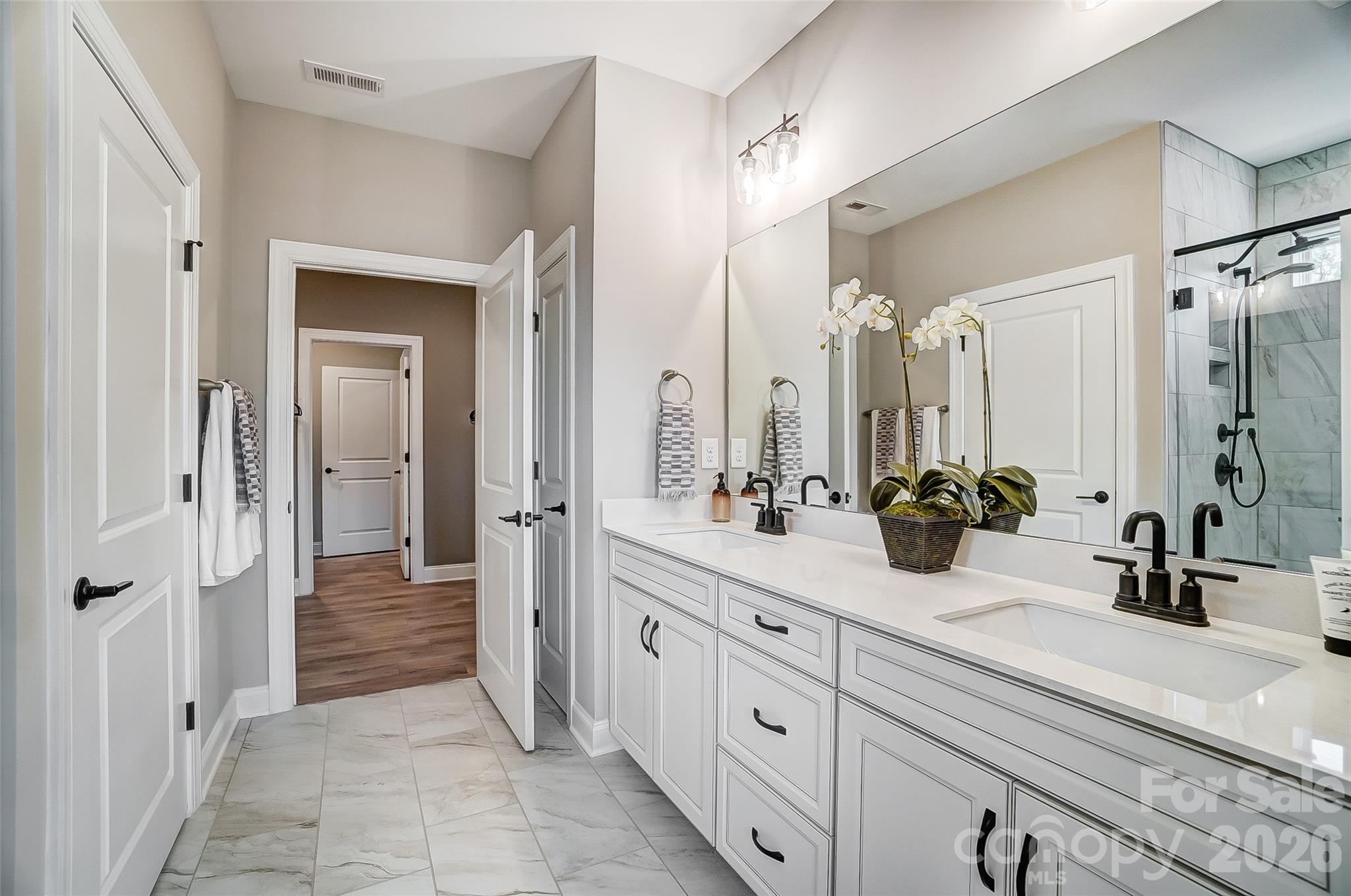 124 S Dunlavin Way — Mooresville