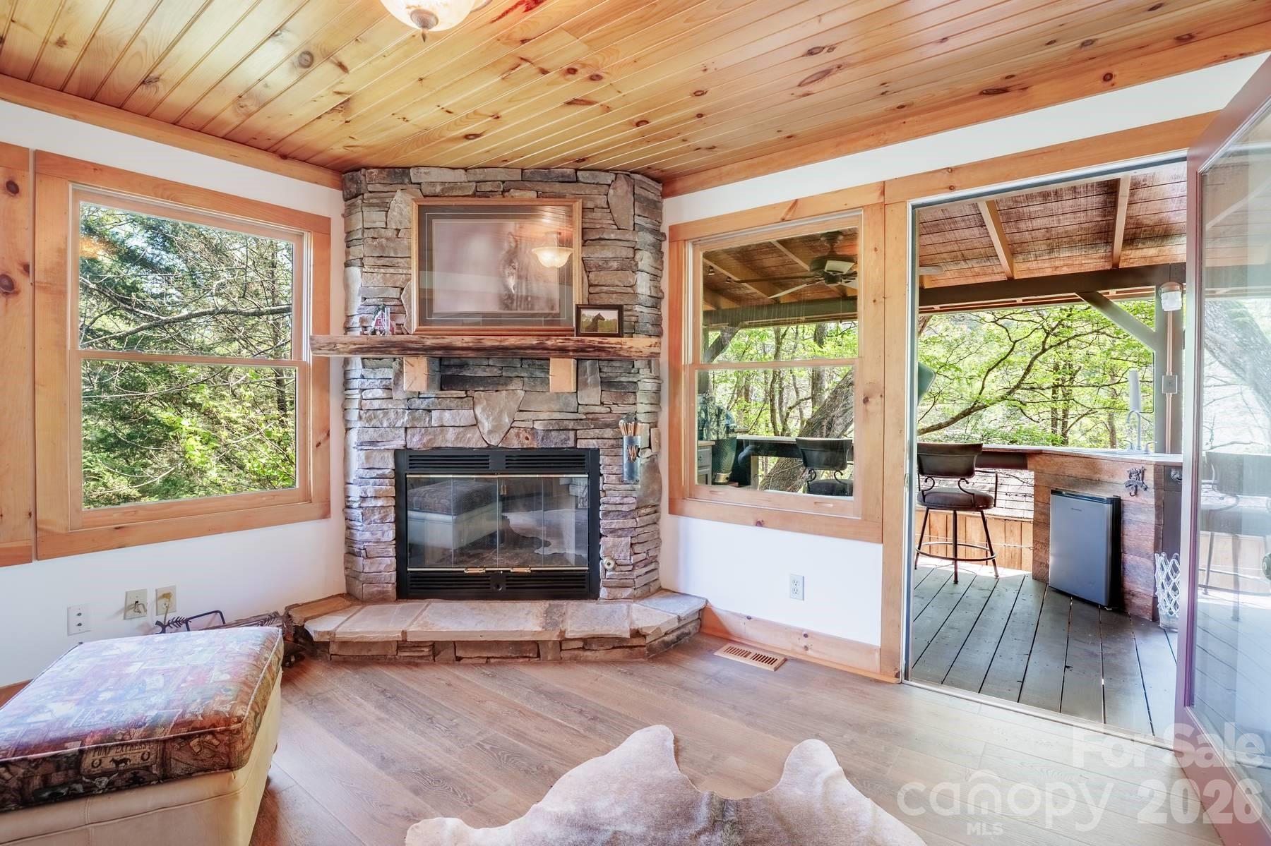 440 Huskey Road — Bryson City