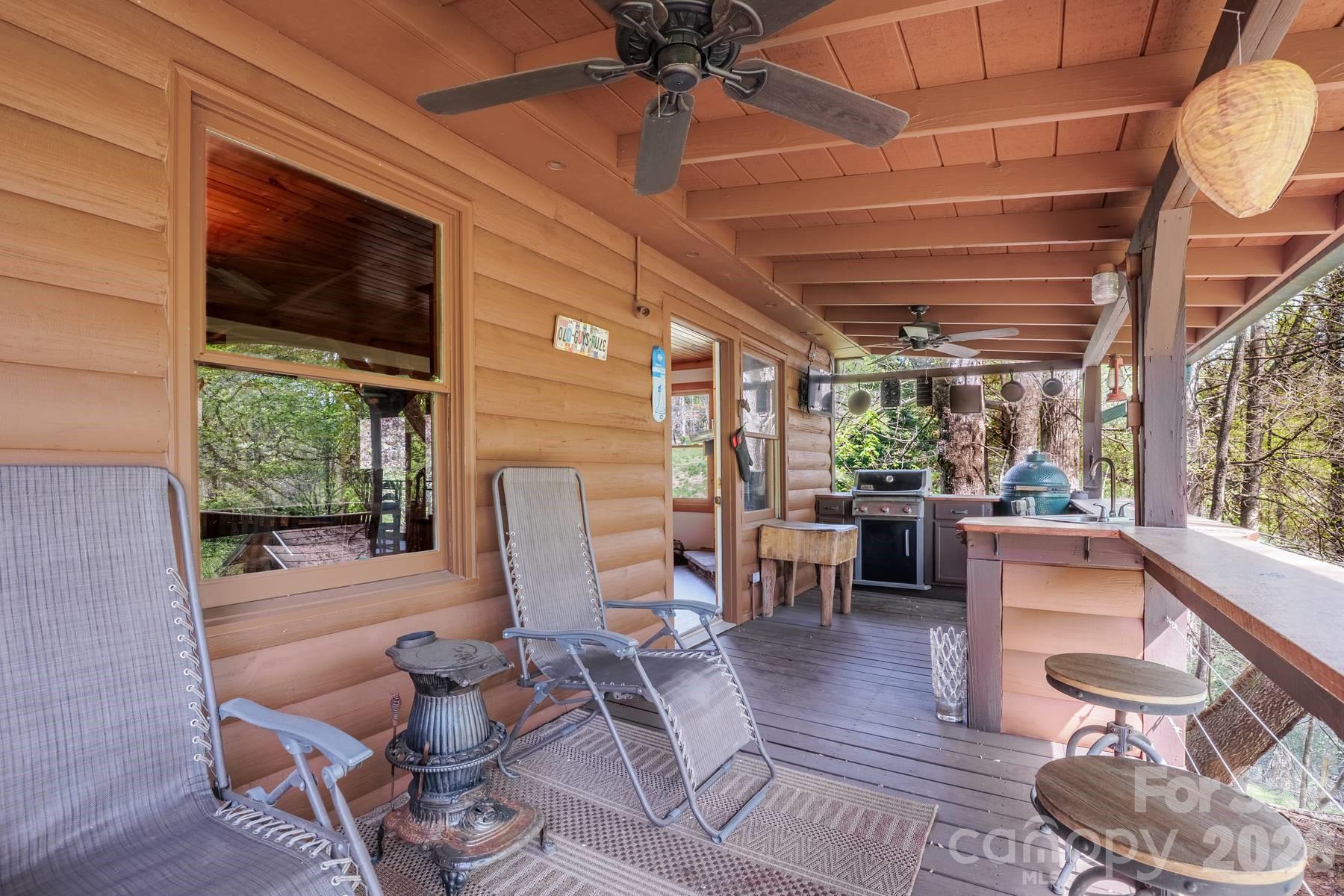 440 Huskey Road — Bryson City