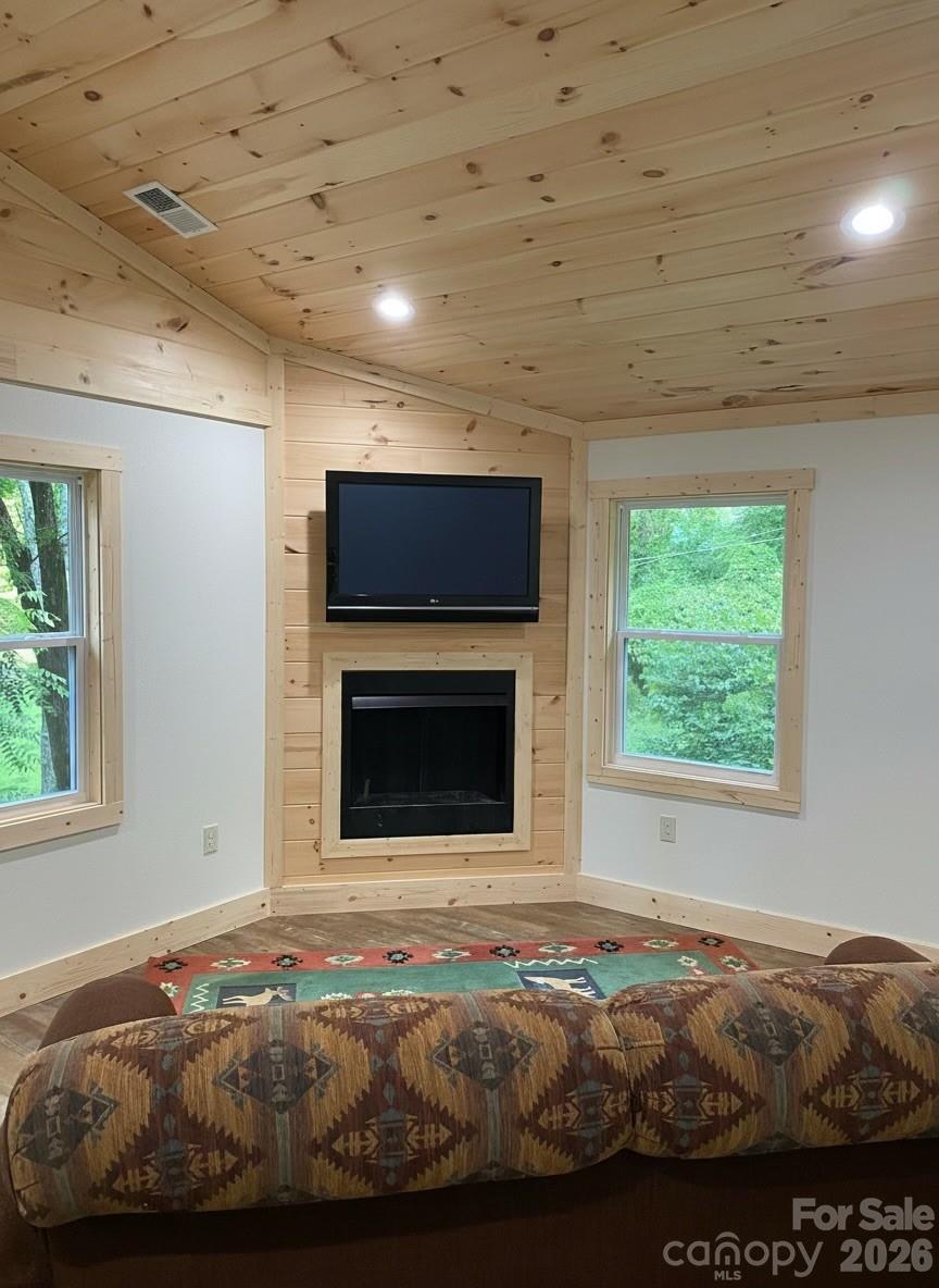 440 Huskey Road — Bryson City