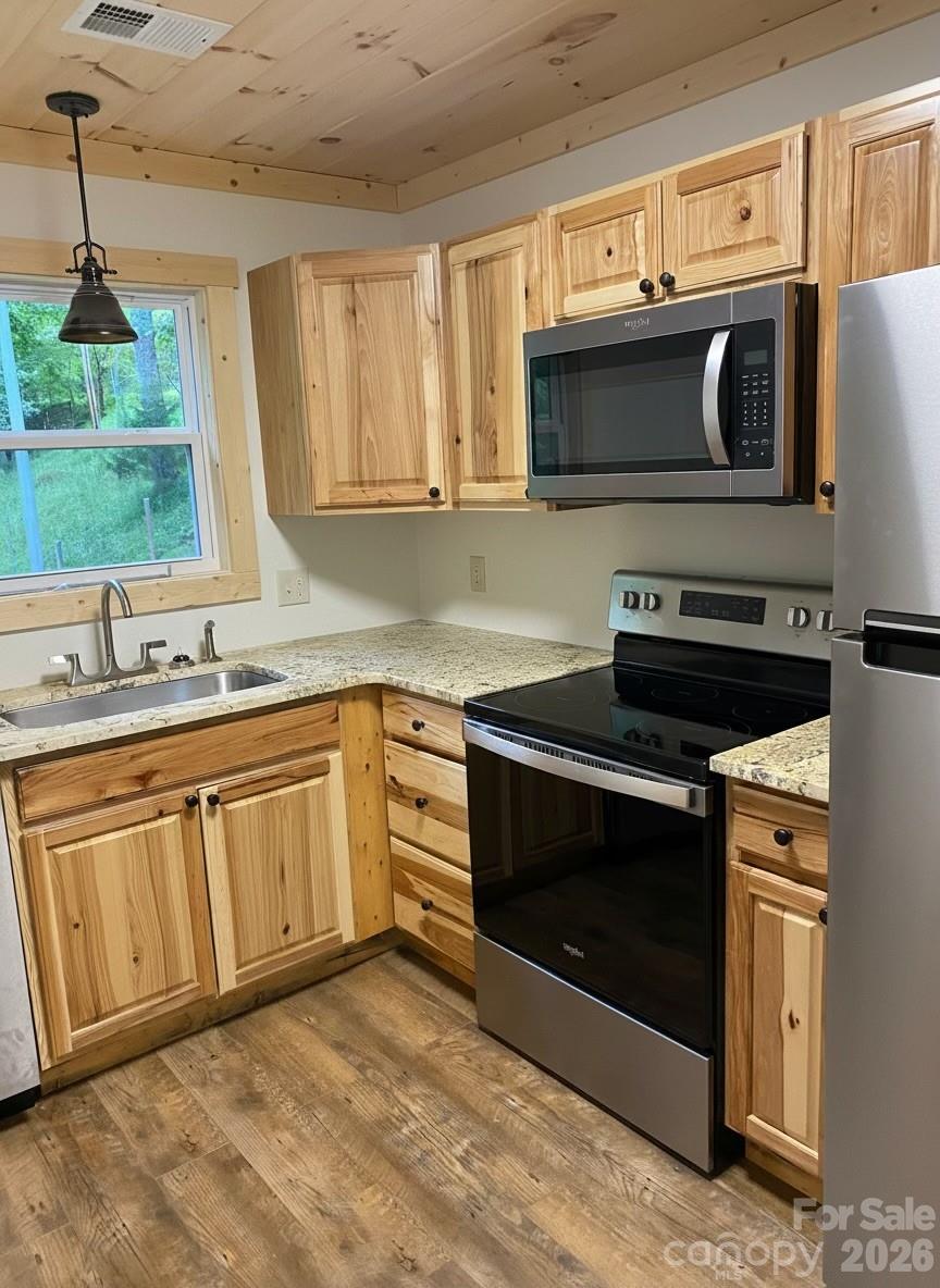 440 Huskey Road — Bryson City
