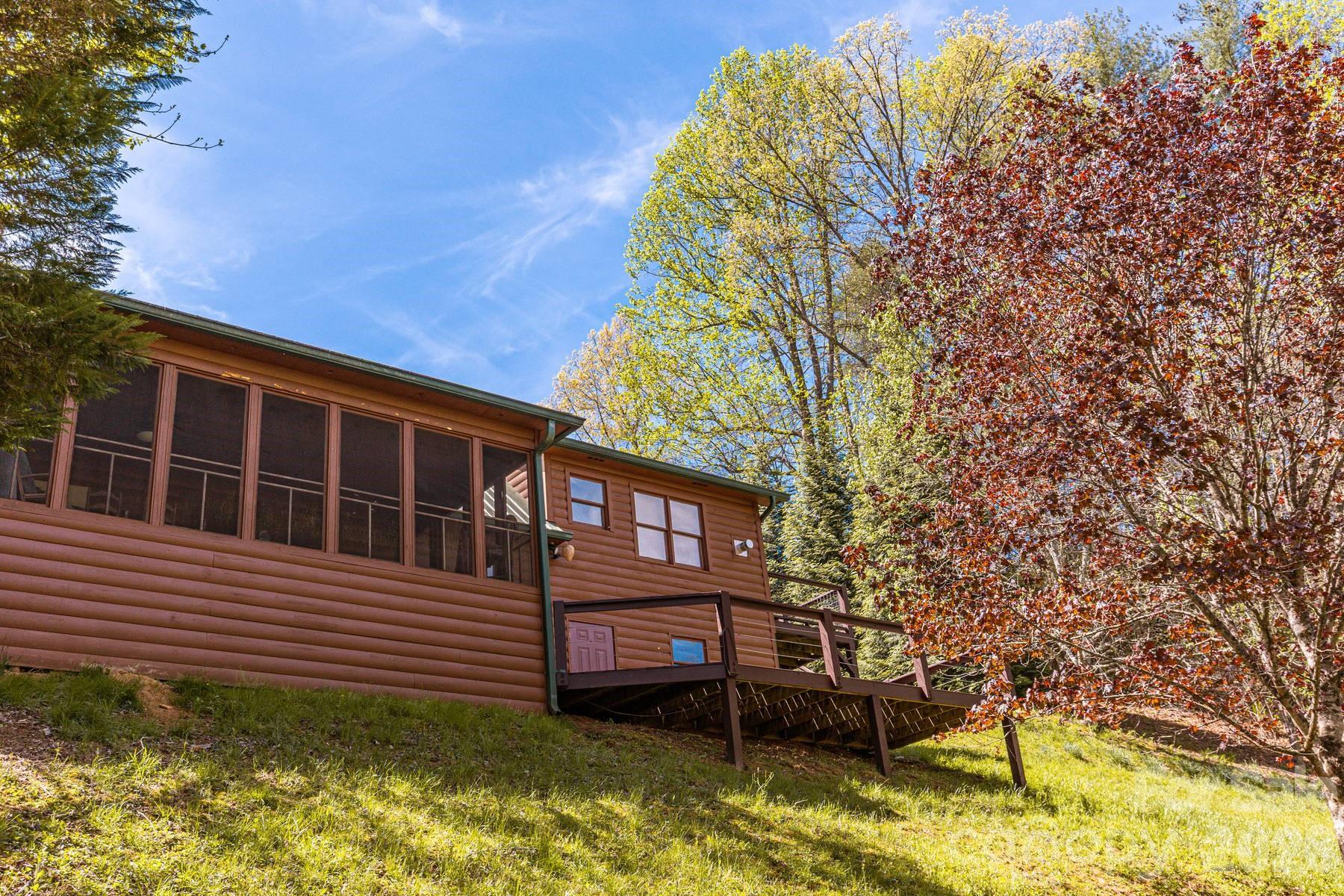 440 Huskey Road — Bryson City