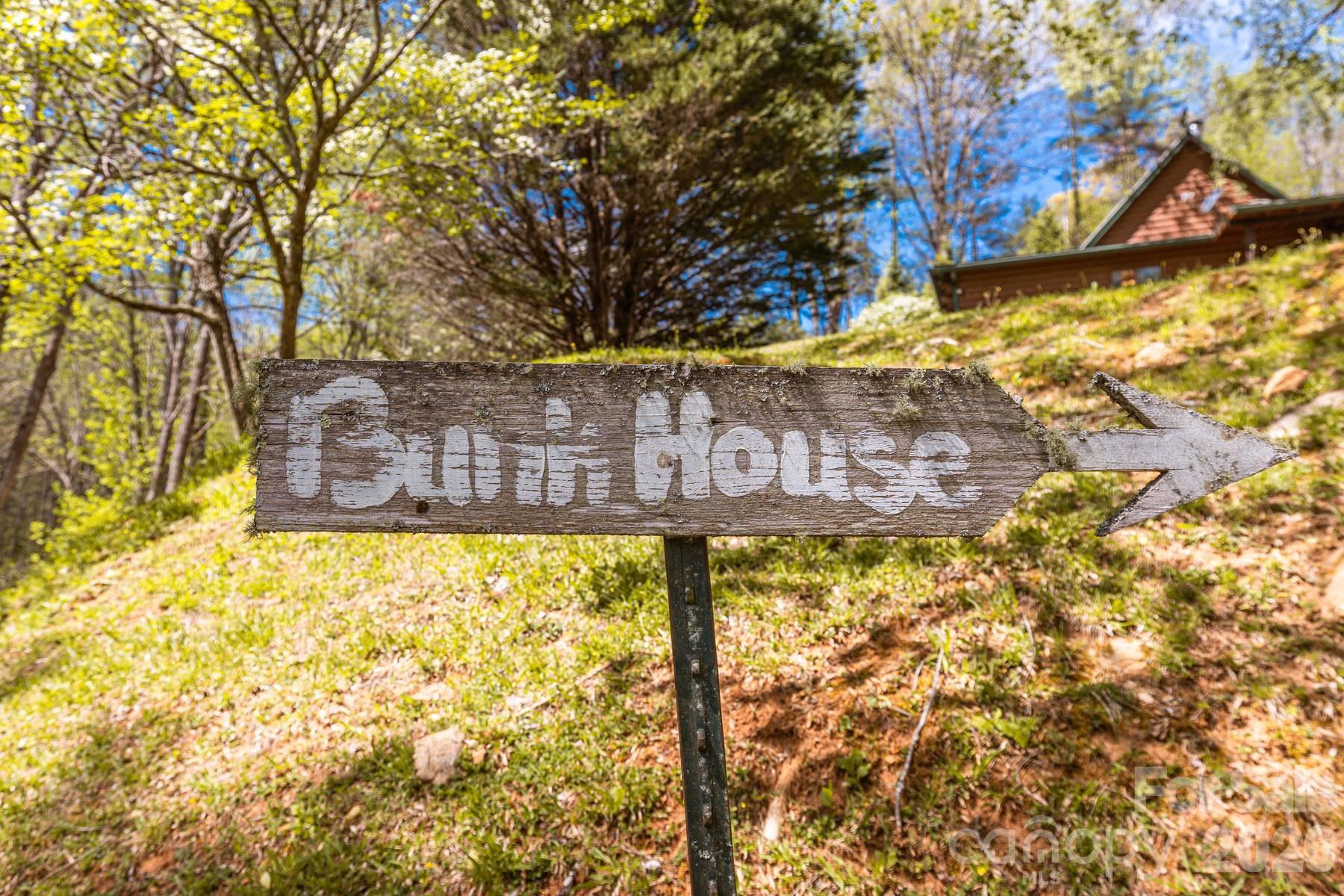 440 Huskey Road — Bryson City
