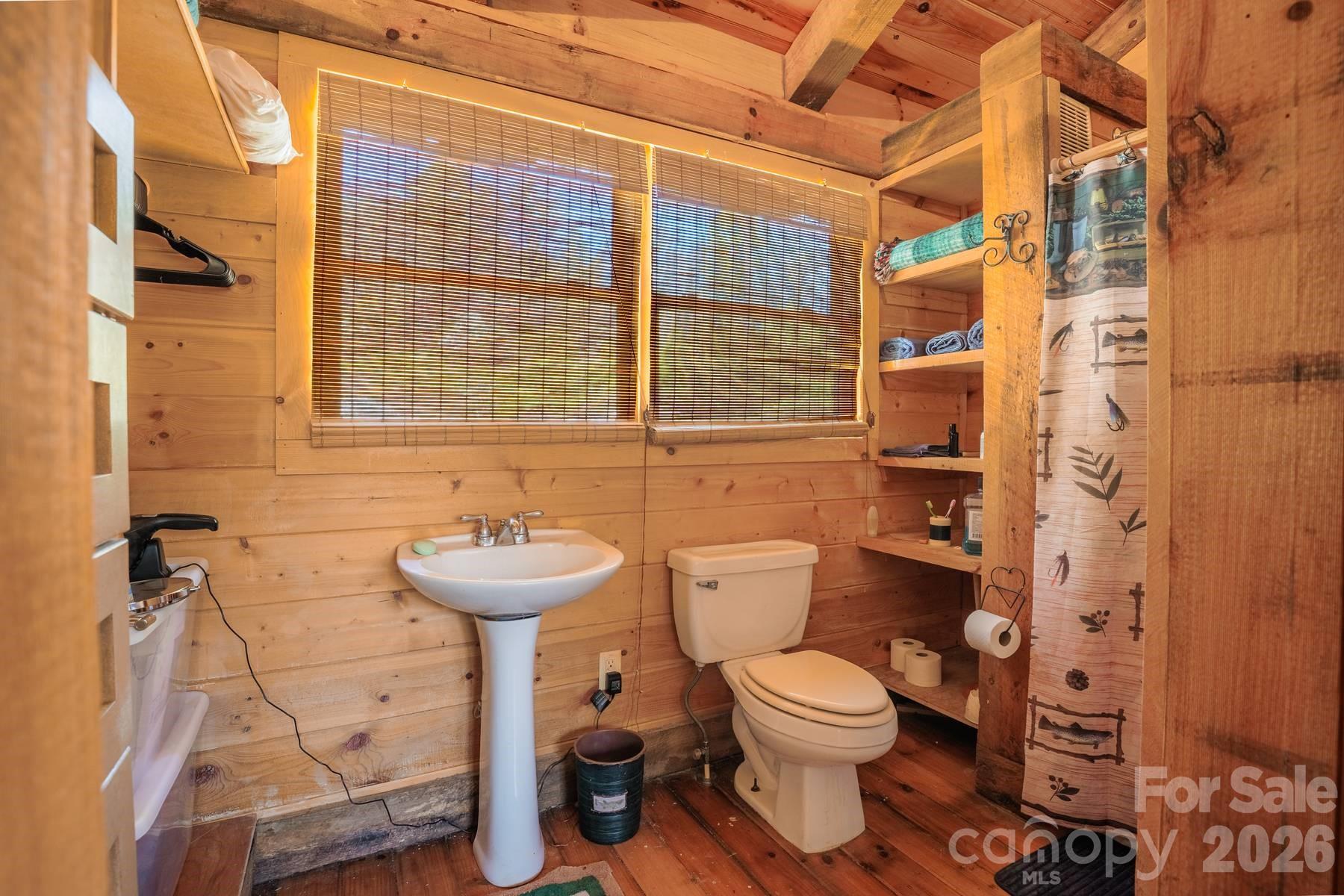 440 Huskey Road — Bryson City