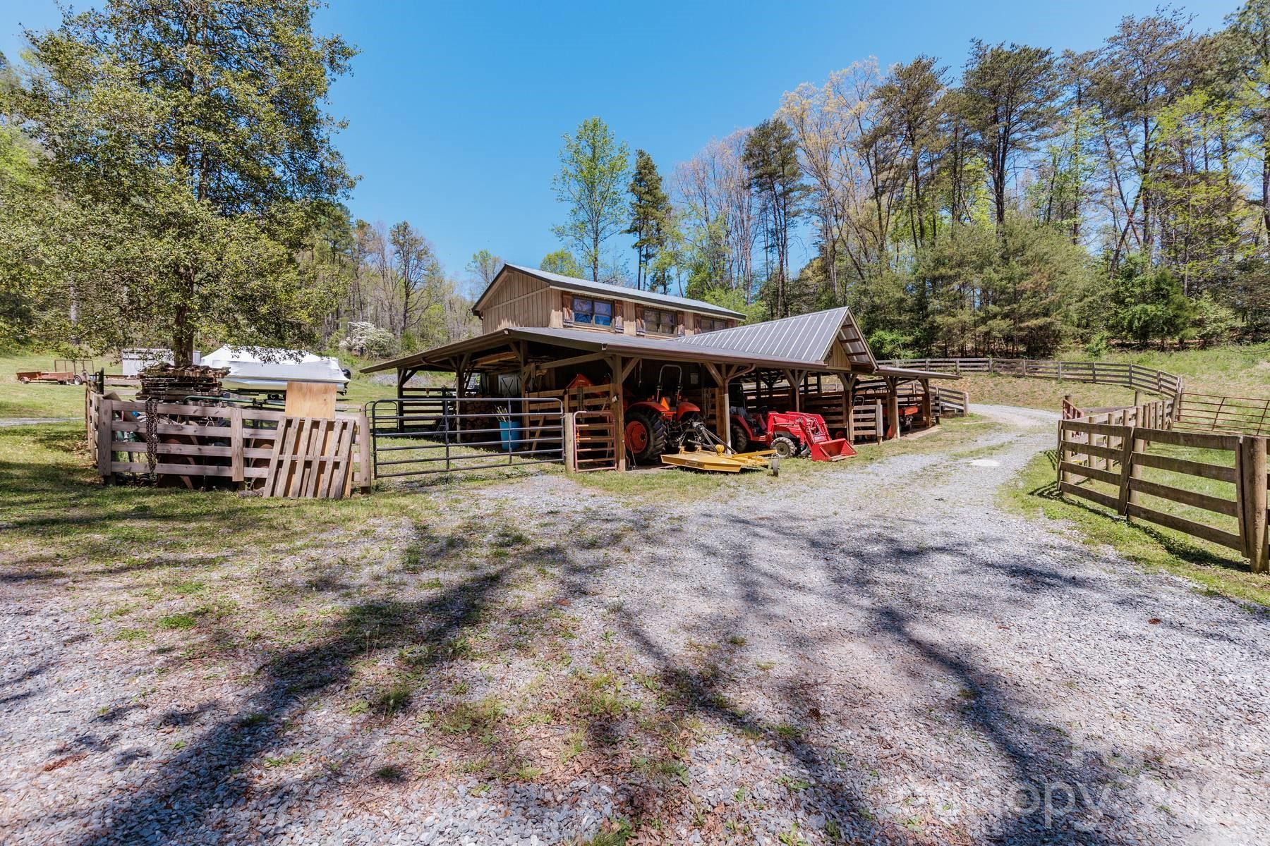 440 Huskey Road — Bryson City