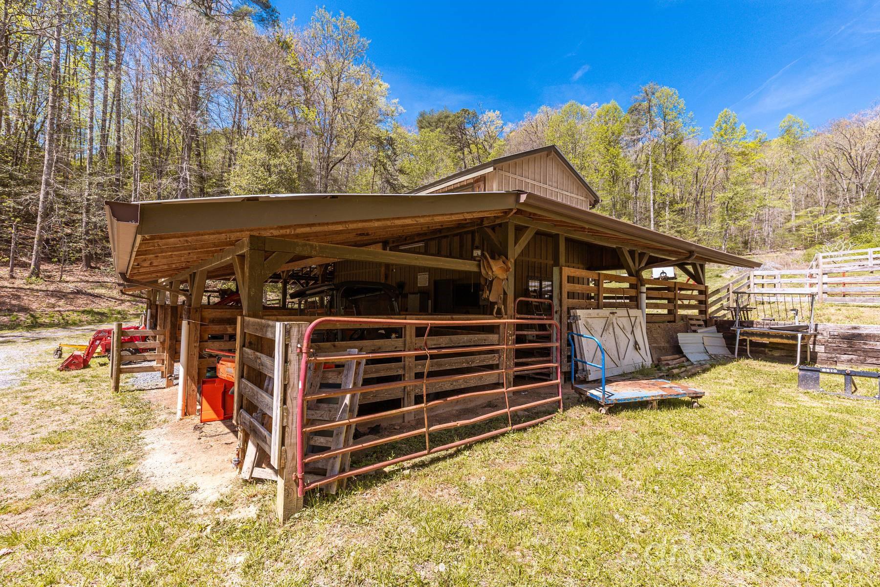 440 Huskey Road — Bryson City