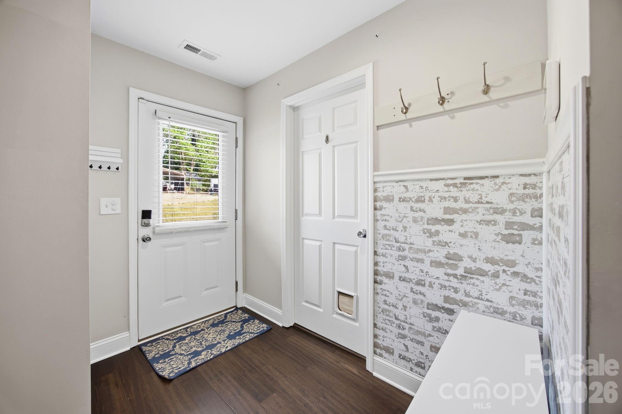 104 Sunset Drive — Rockwell