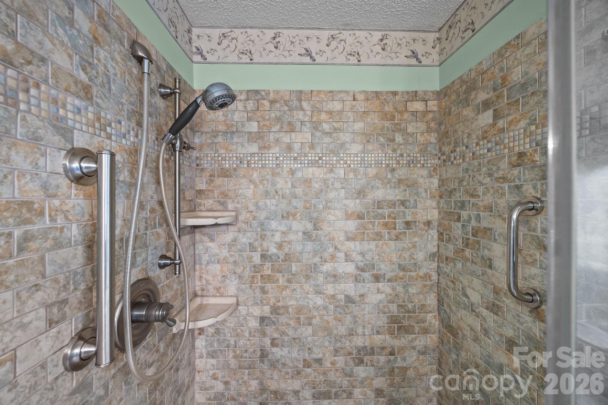 280 Birchridge Drive — Kernersville