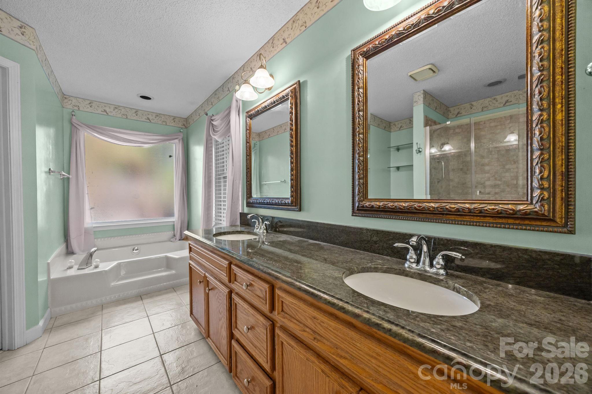 280 Birchridge Drive — Kernersville