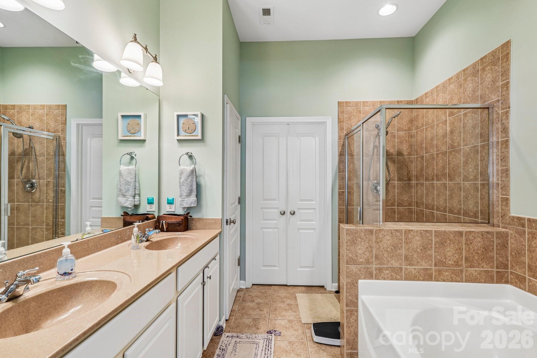 2556 Chasewater Drive — Indian Land