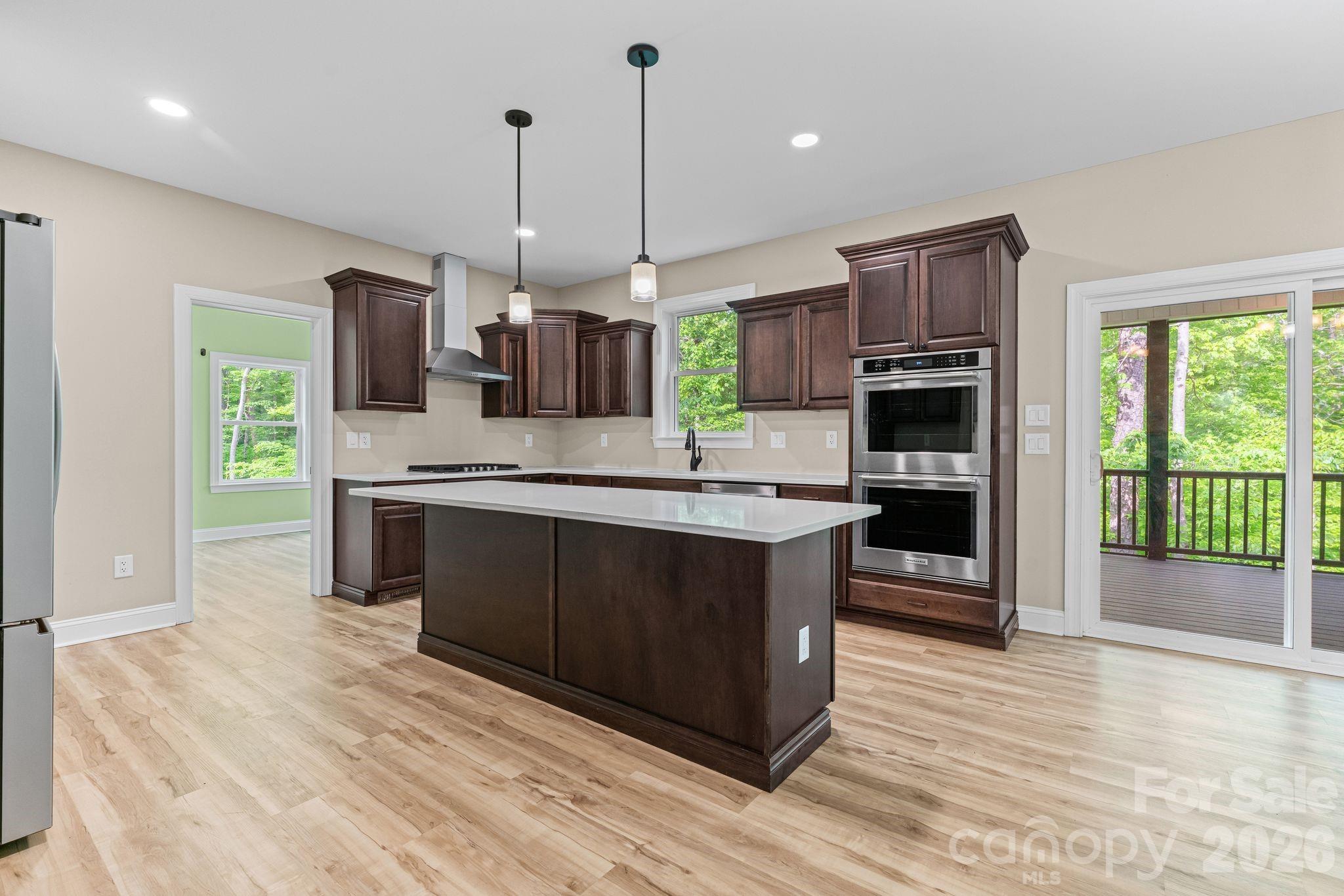 160 Tullyries Lane — Lewisville