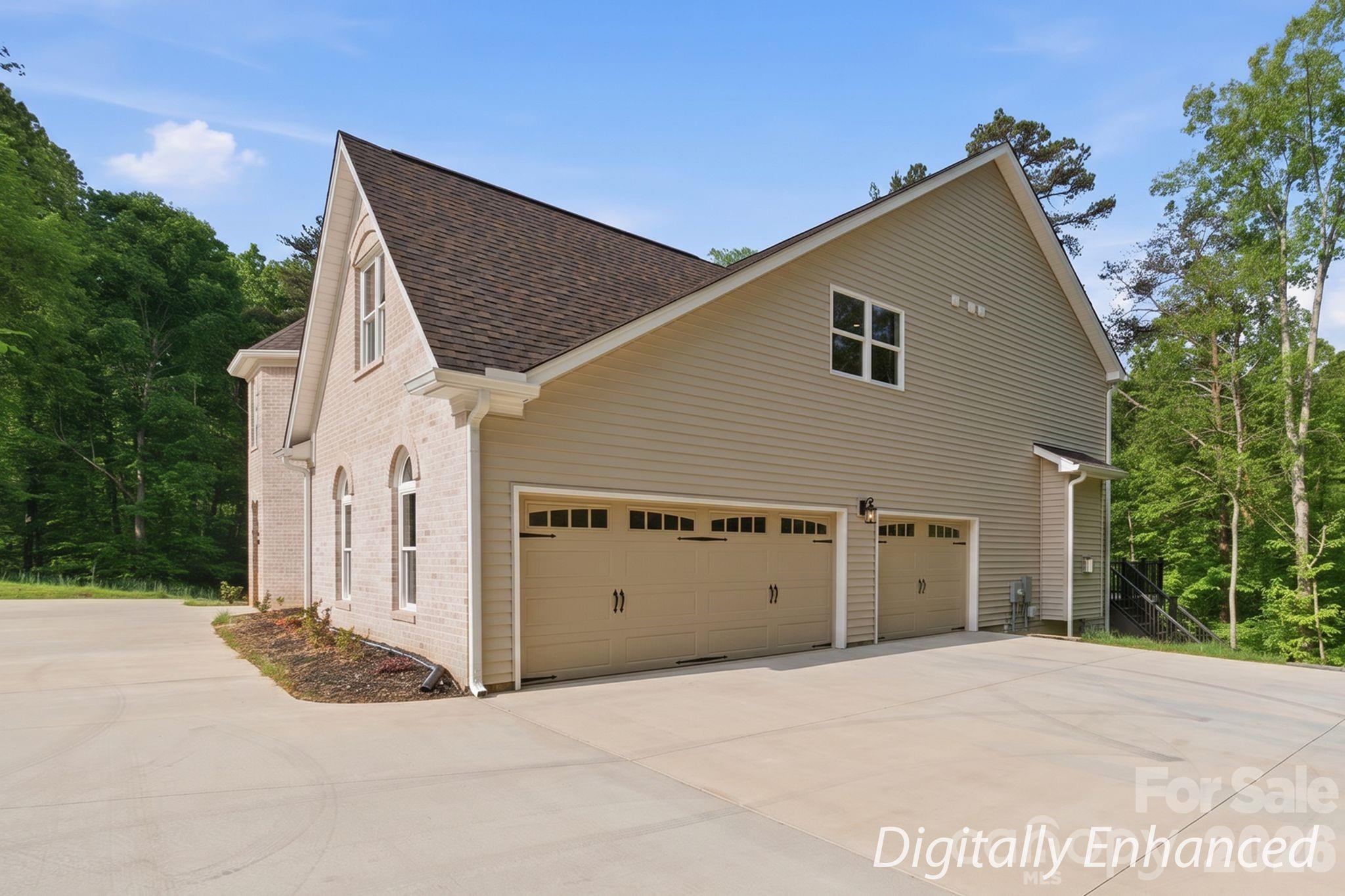 160 Tullyries Lane — Lewisville