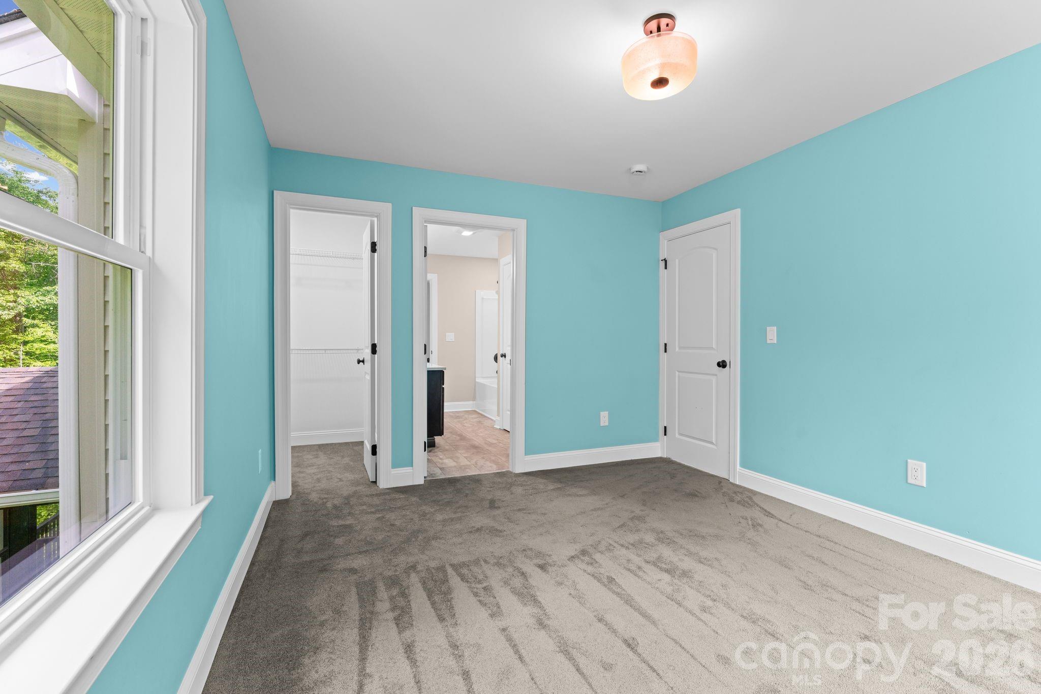 160 Tullyries Lane — Lewisville