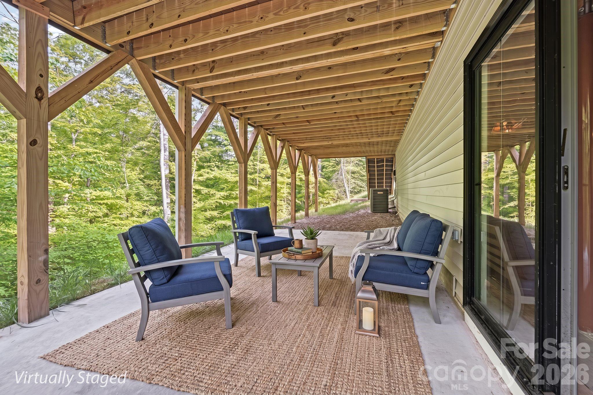 160 Tullyries Lane — Lewisville