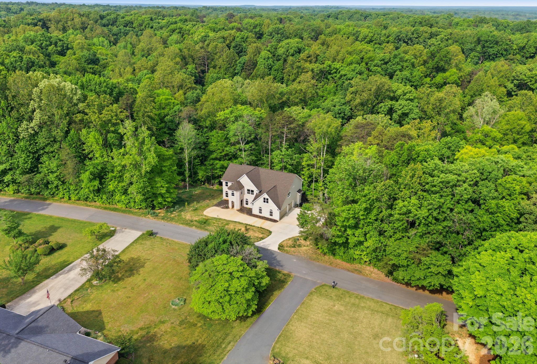 160 Tullyries Lane — Lewisville
