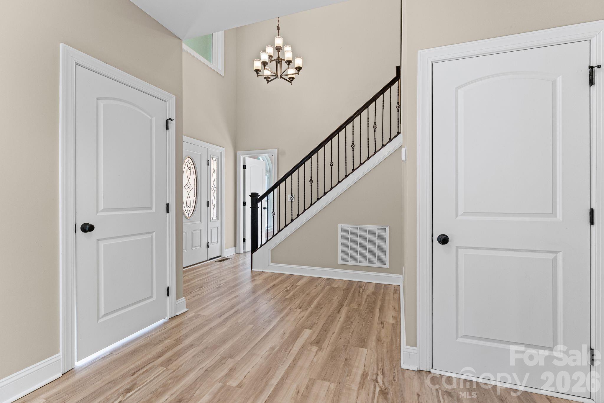 160 Tullyries Lane — Lewisville