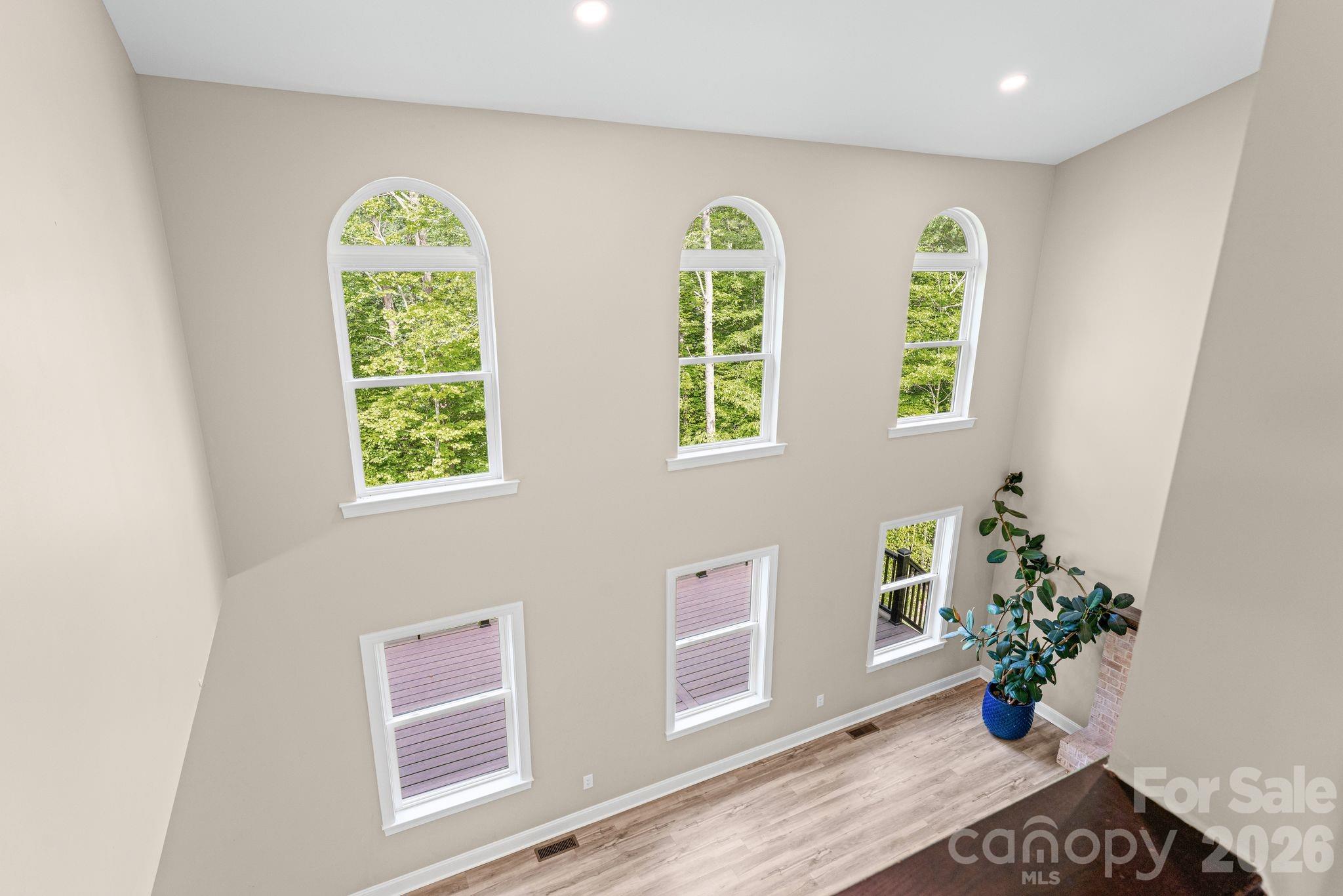 160 Tullyries Lane — Lewisville