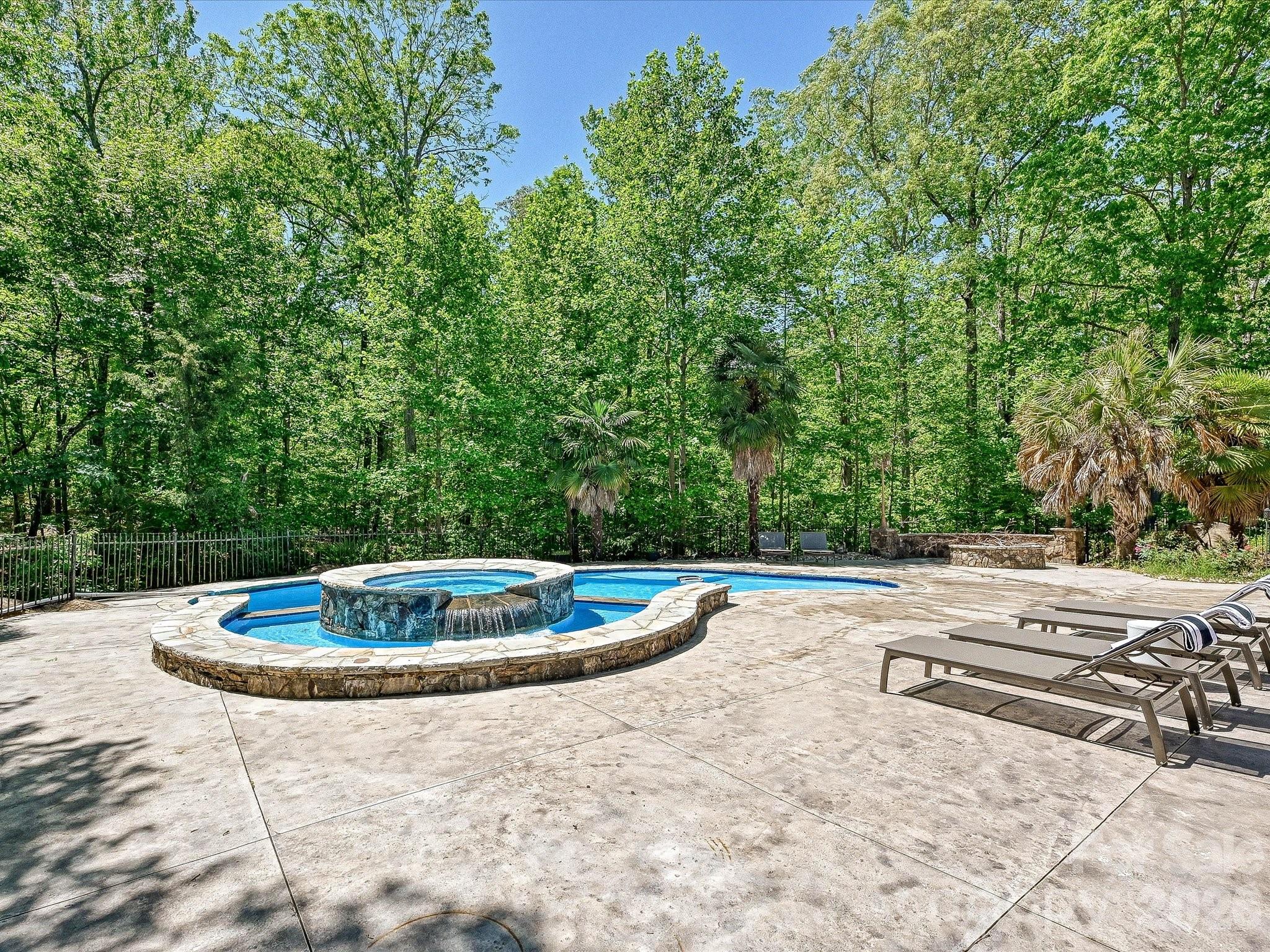 6112 Rehobeth Road — Waxhaw