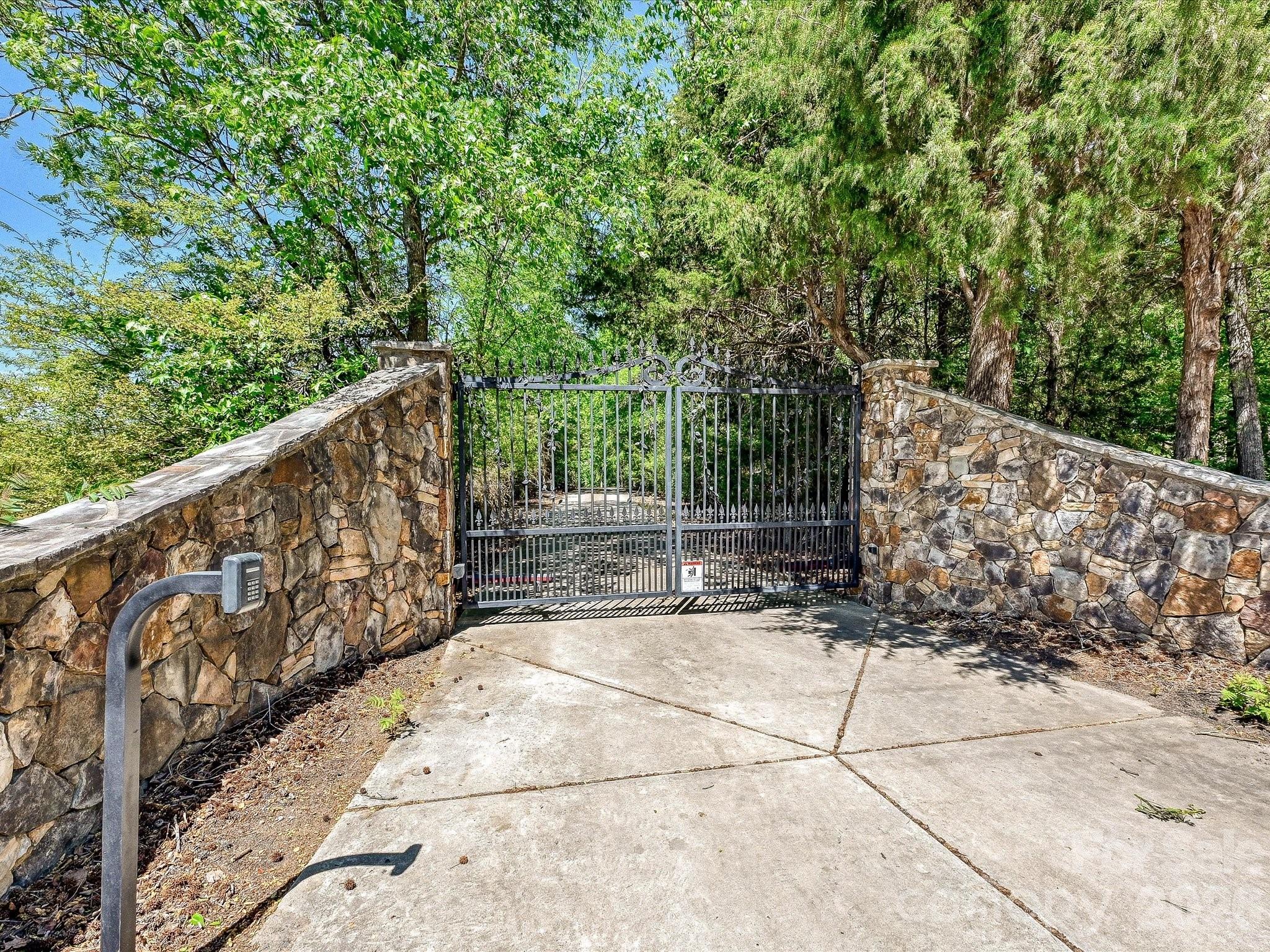 6112 Rehobeth Road — Waxhaw