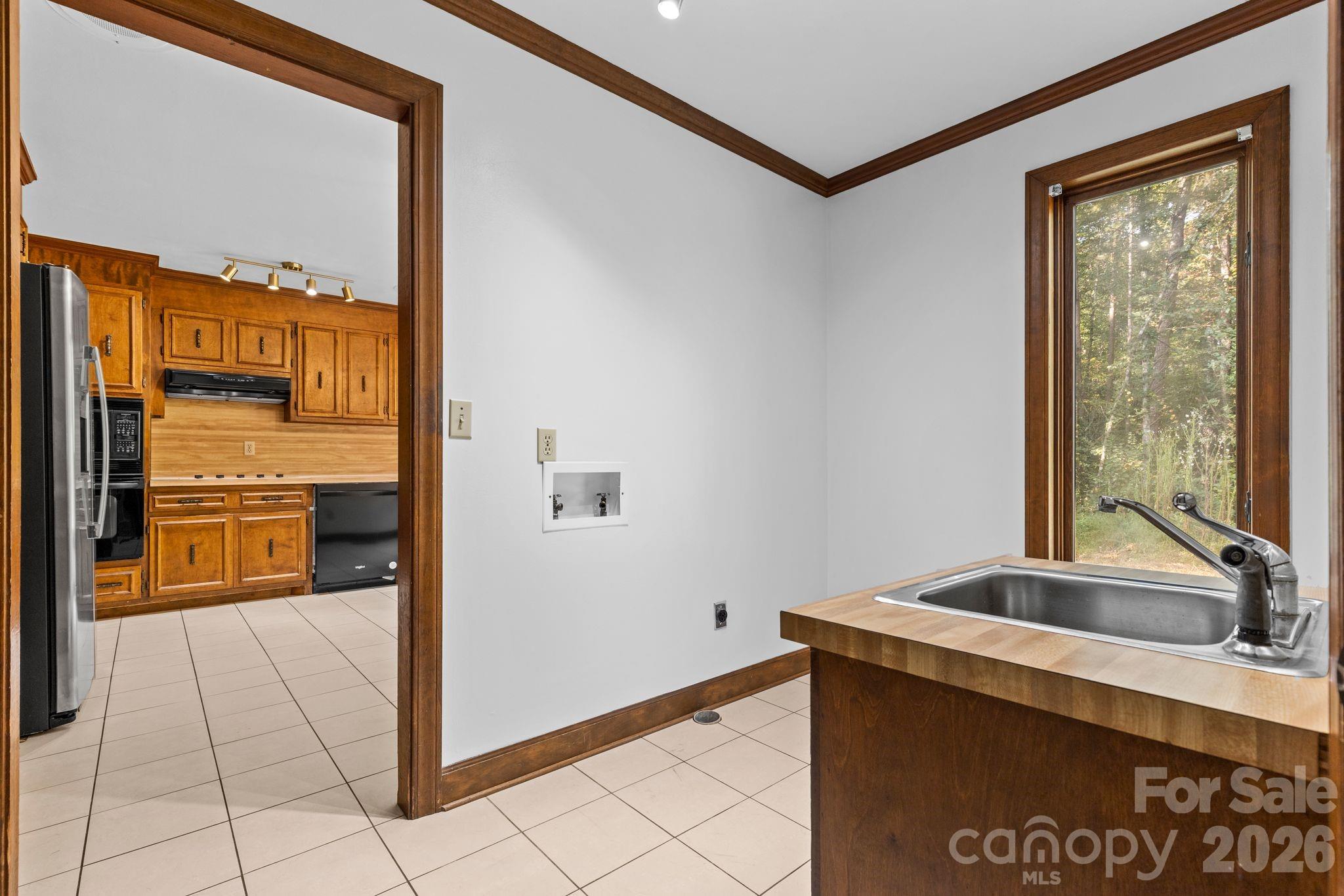 1653 Dudley Shoals Road — Granite Falls