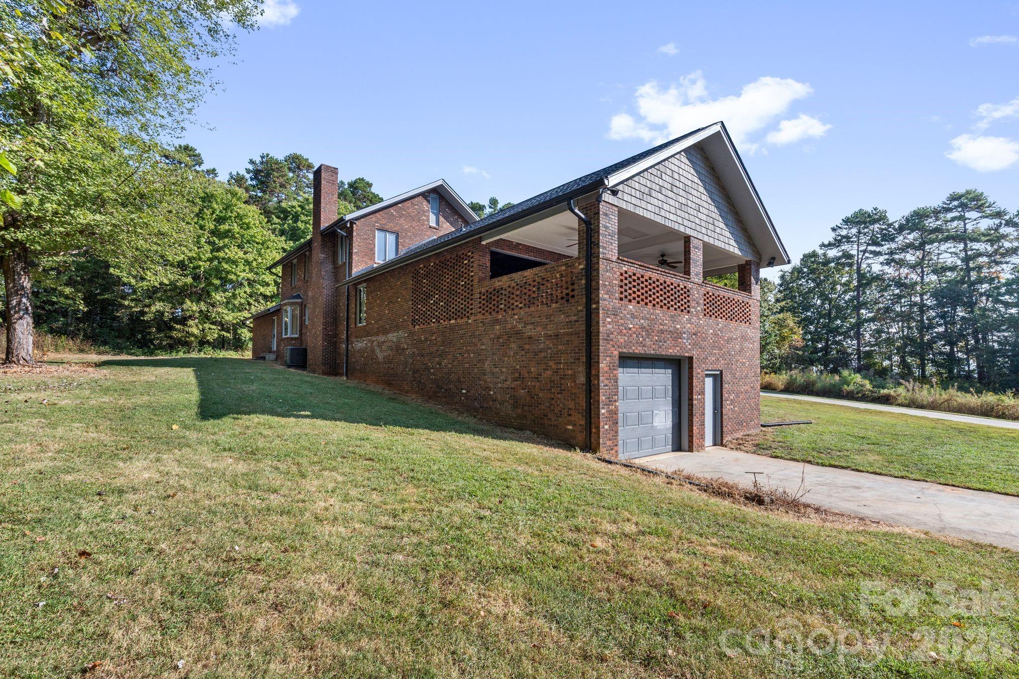 1653 Dudley Shoals Road — Granite Falls