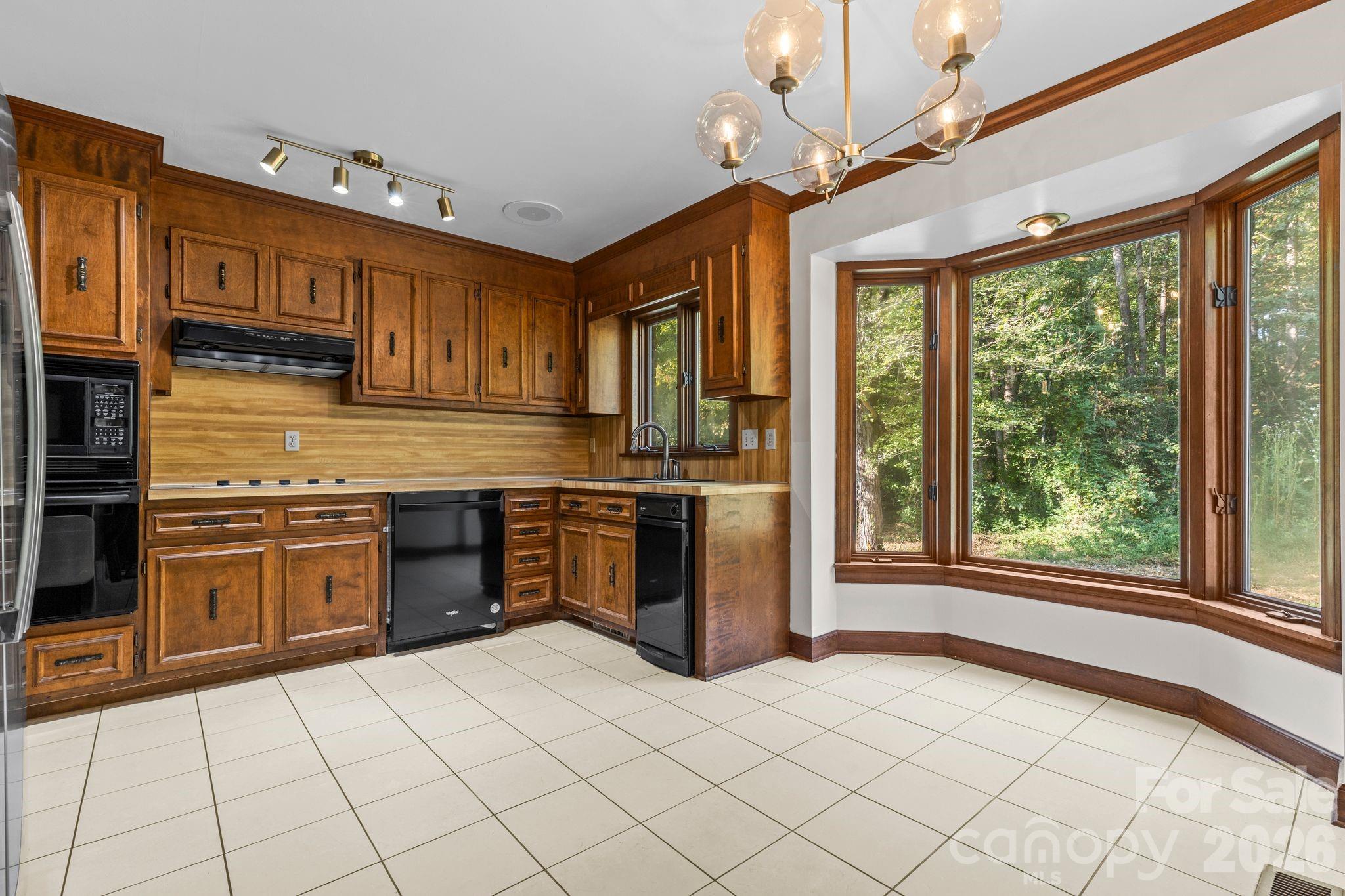 1653 Dudley Shoals Road — Granite Falls