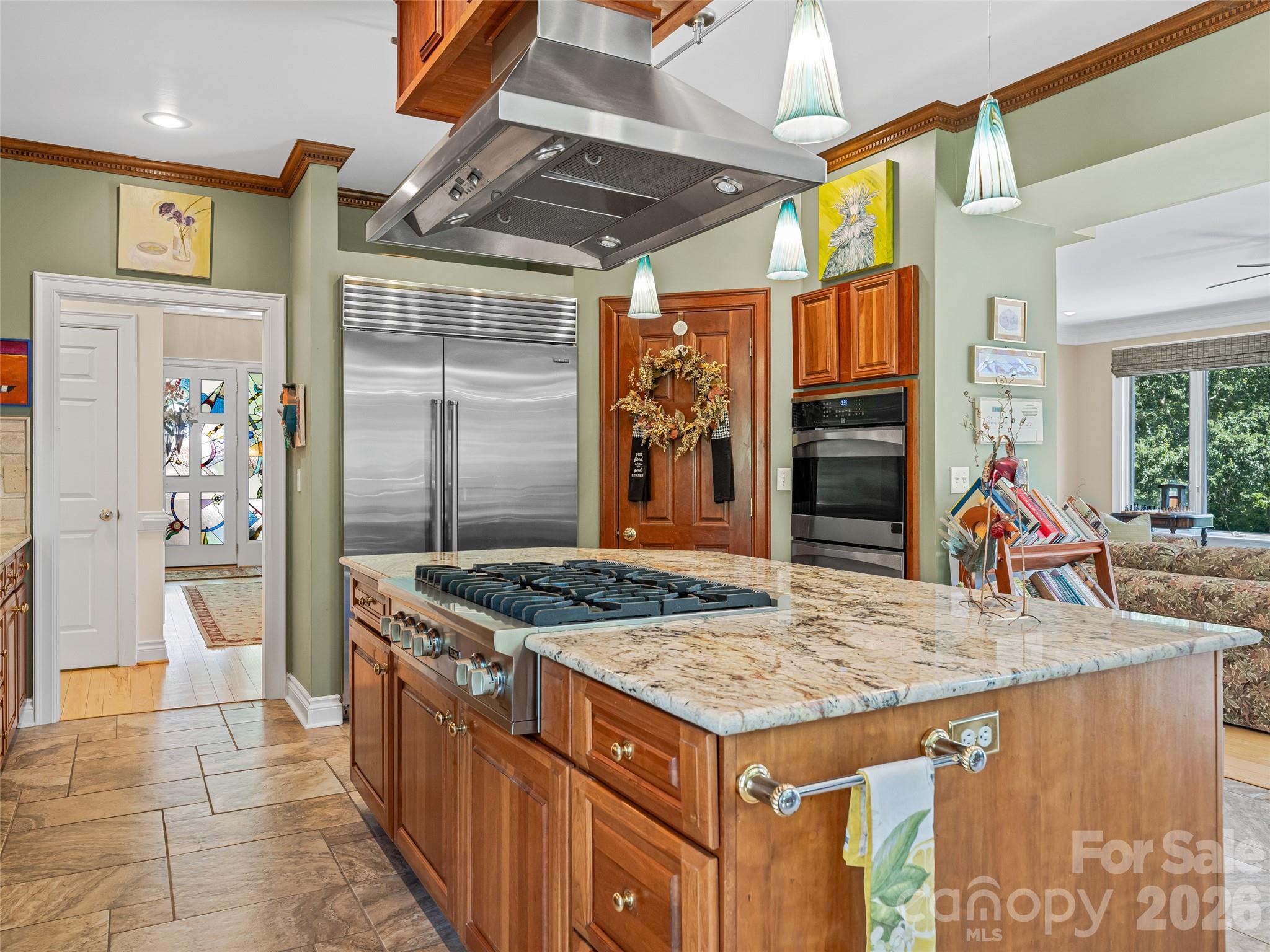 212 S Plains Drive — Asheville