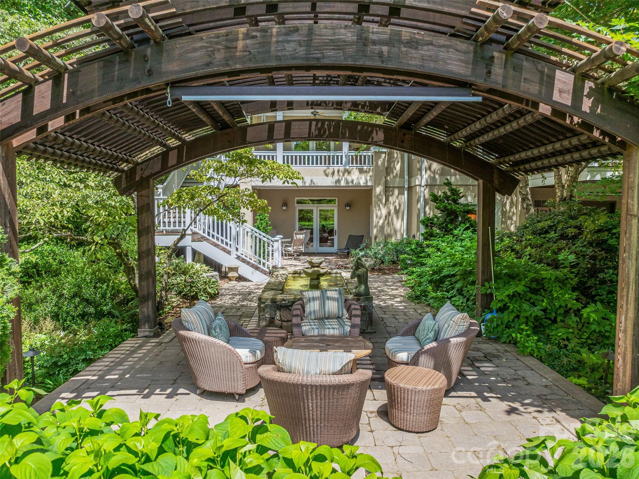 212 S Plains Drive — Asheville