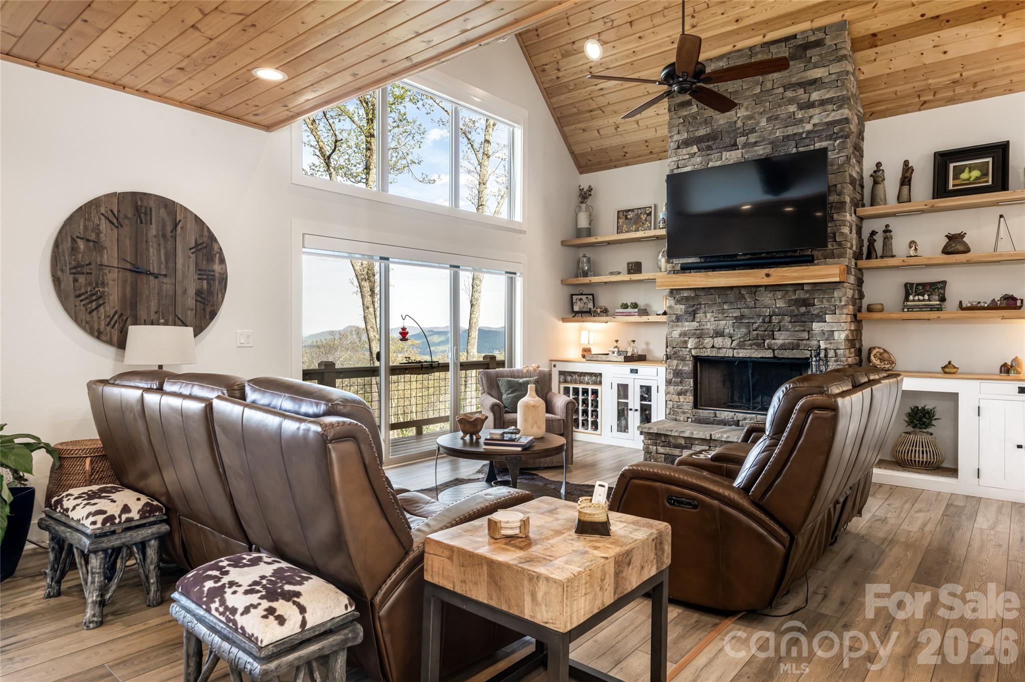 366 Signature Row Boulevard — Waynesville