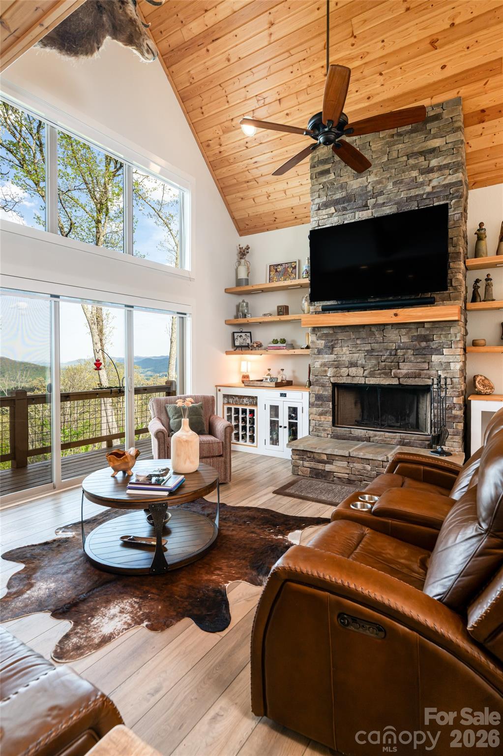 366 Signature Row Boulevard — Waynesville