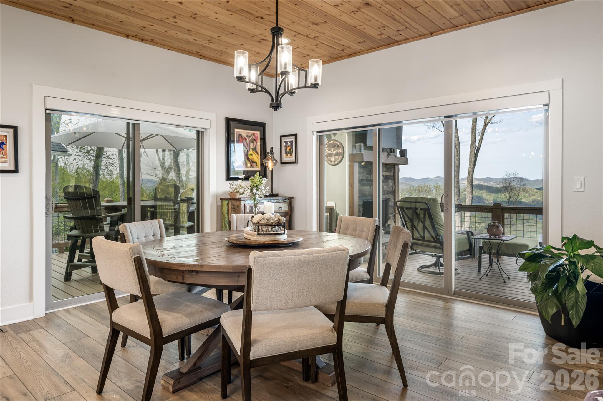 366 Signature Row Boulevard — Waynesville