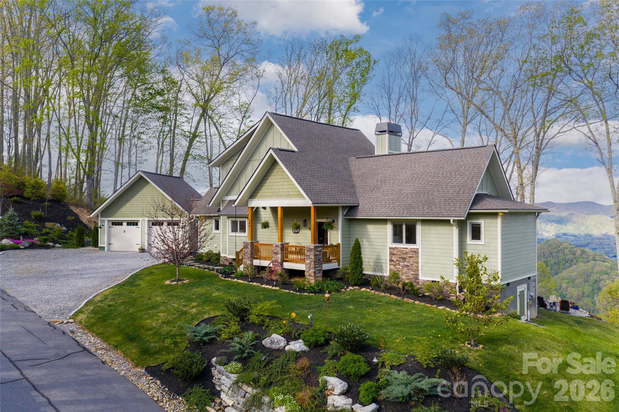 366 Signature Row Boulevard — Waynesville