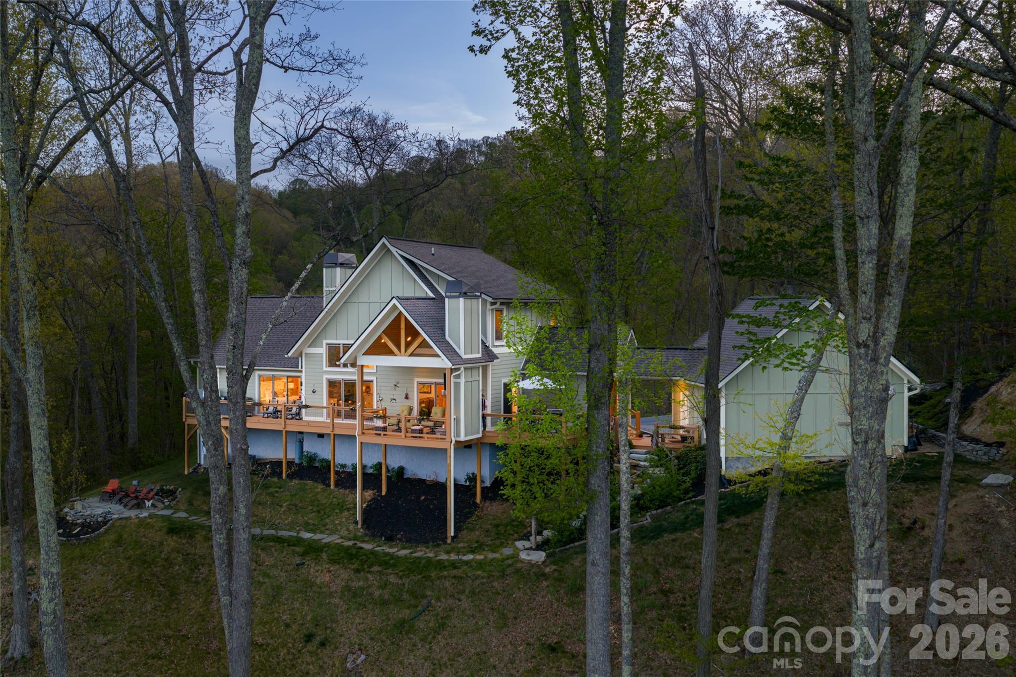 366 Signature Row Boulevard — Waynesville