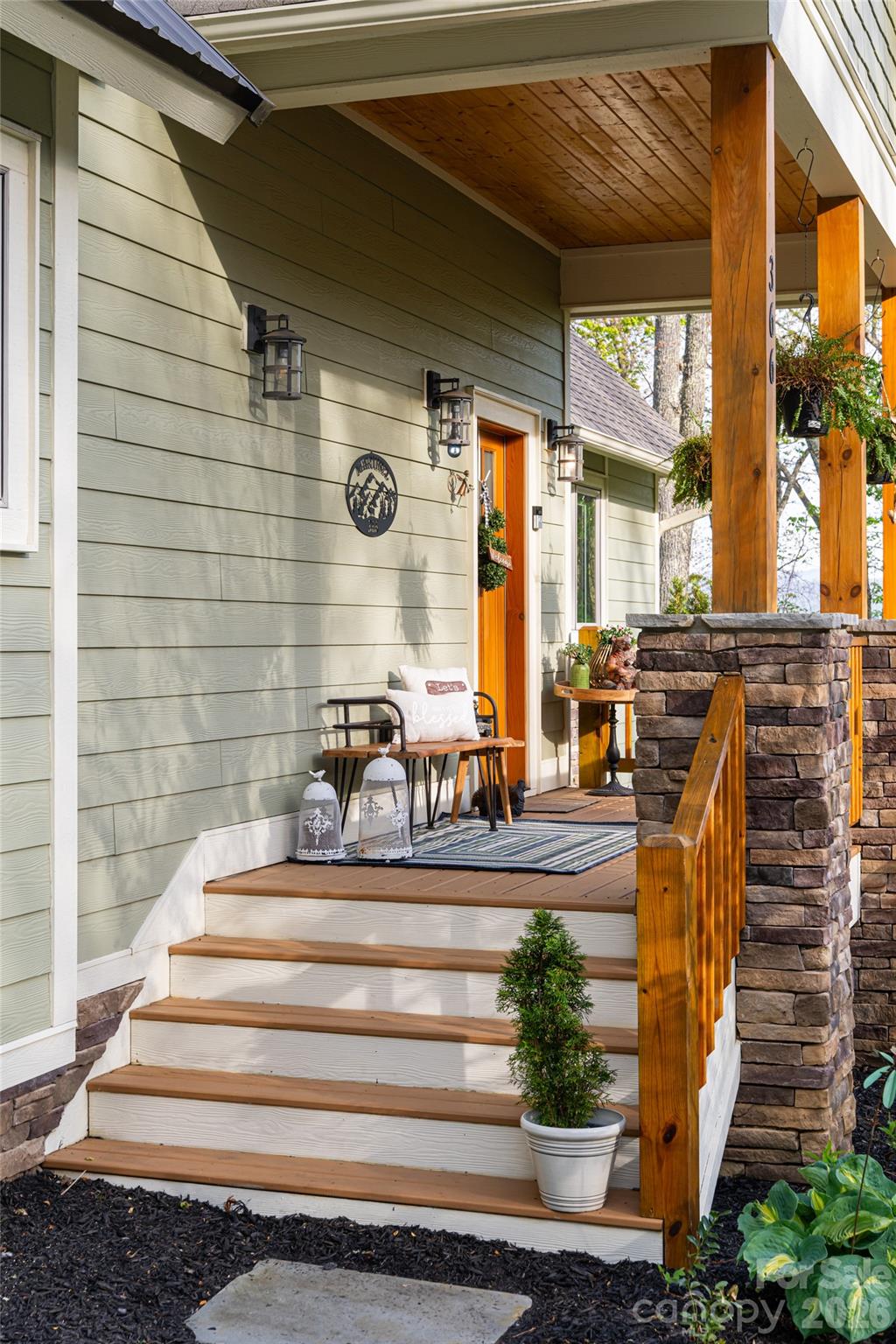 366 Signature Row Boulevard — Waynesville