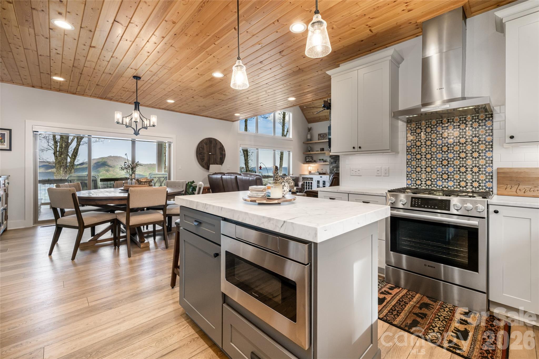 366 Signature Row Boulevard — Waynesville