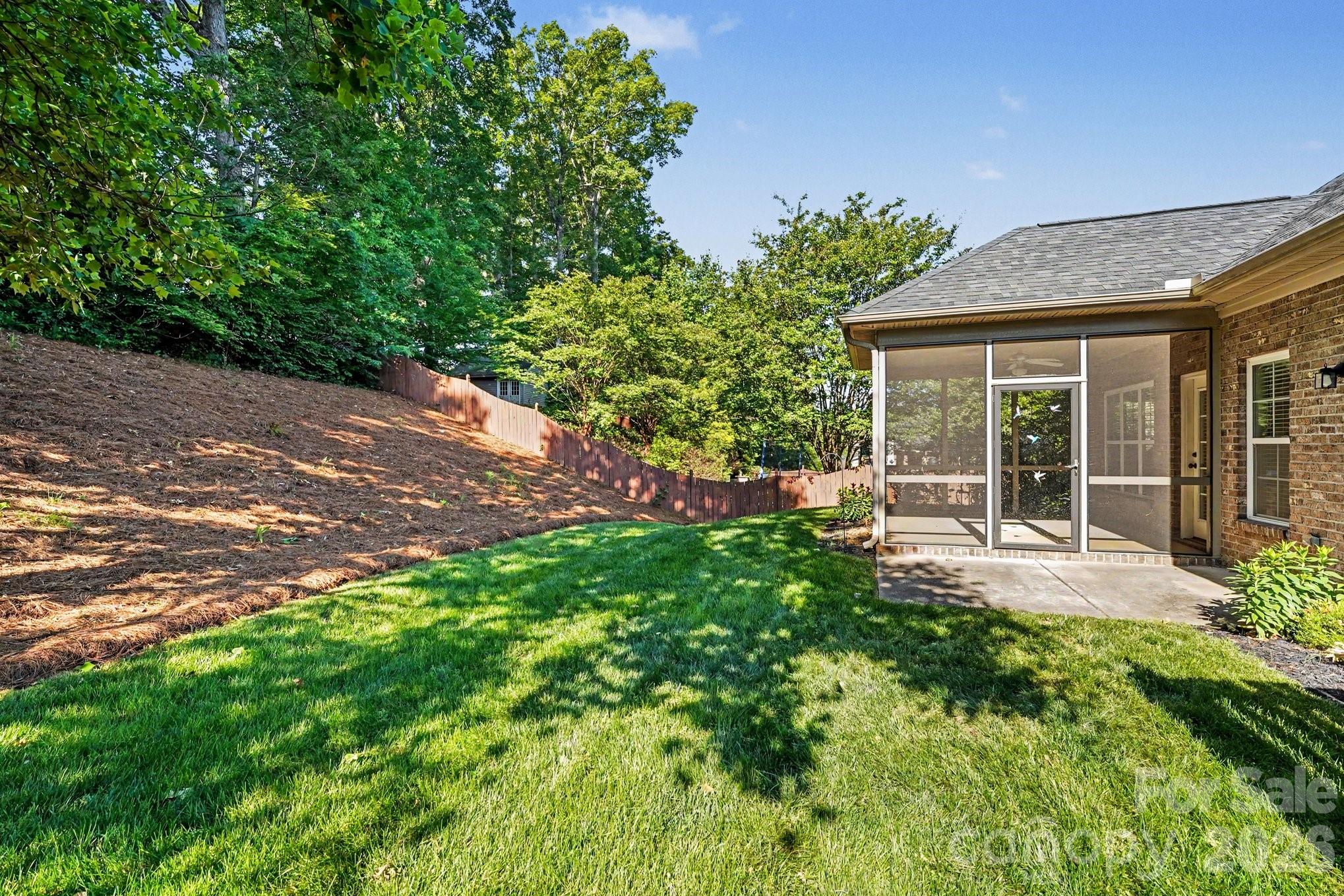 7344 Ridgecrest Trail — Lewisville