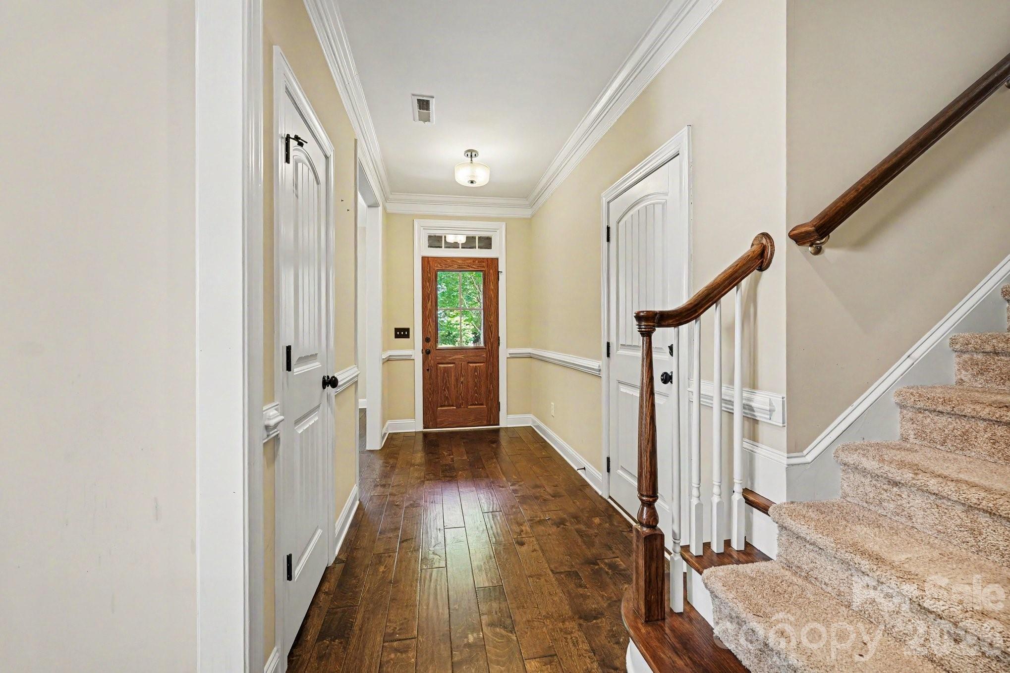 7344 Ridgecrest Trail — Lewisville