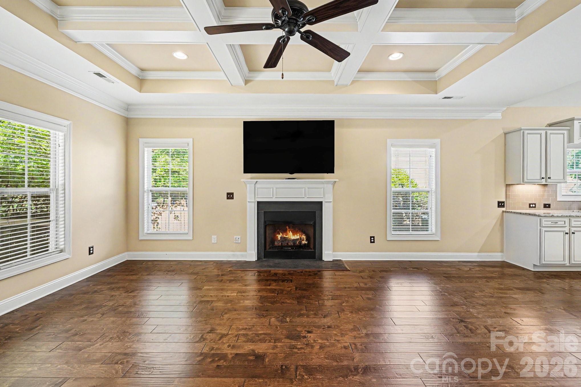 7344 Ridgecrest Trail — Lewisville