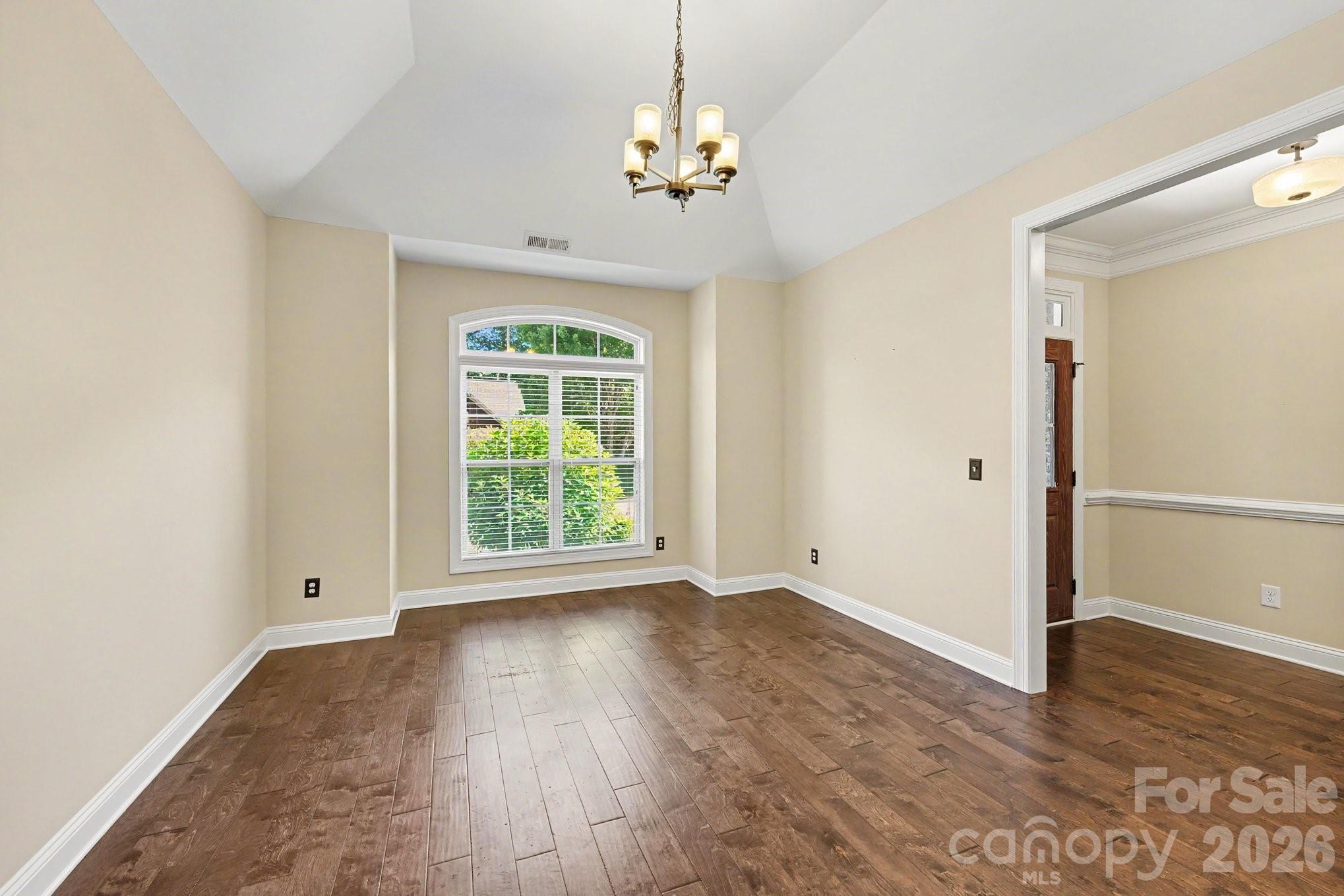 7344 Ridgecrest Trail — Lewisville