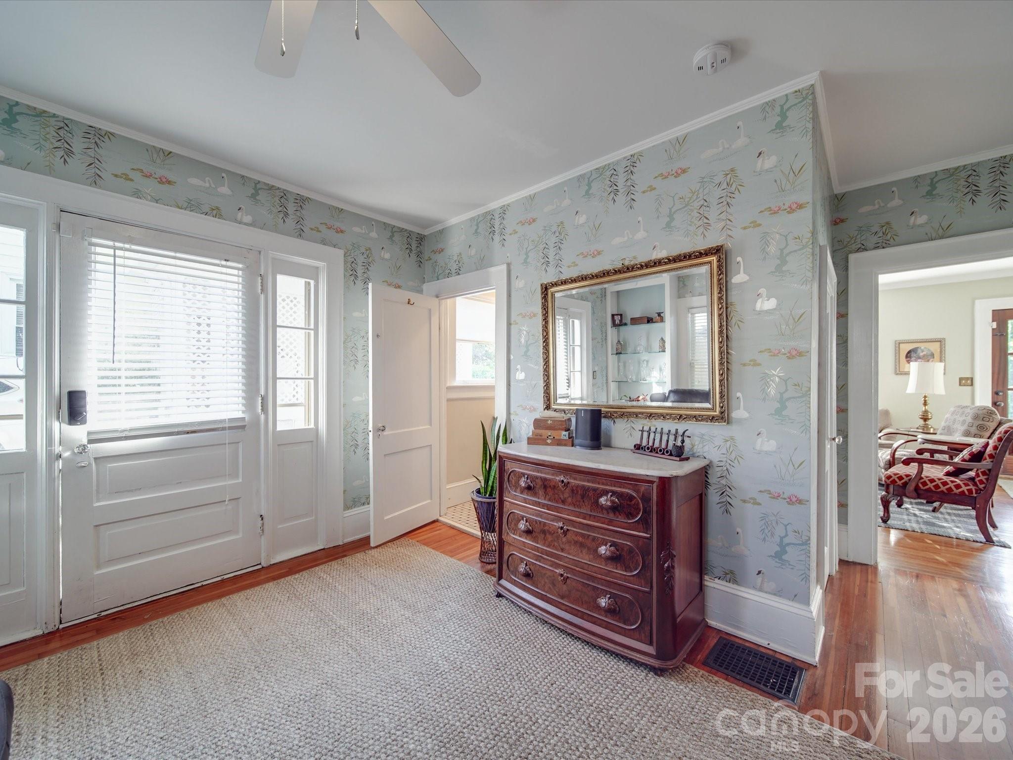907 Edgewood Circle — Gastonia